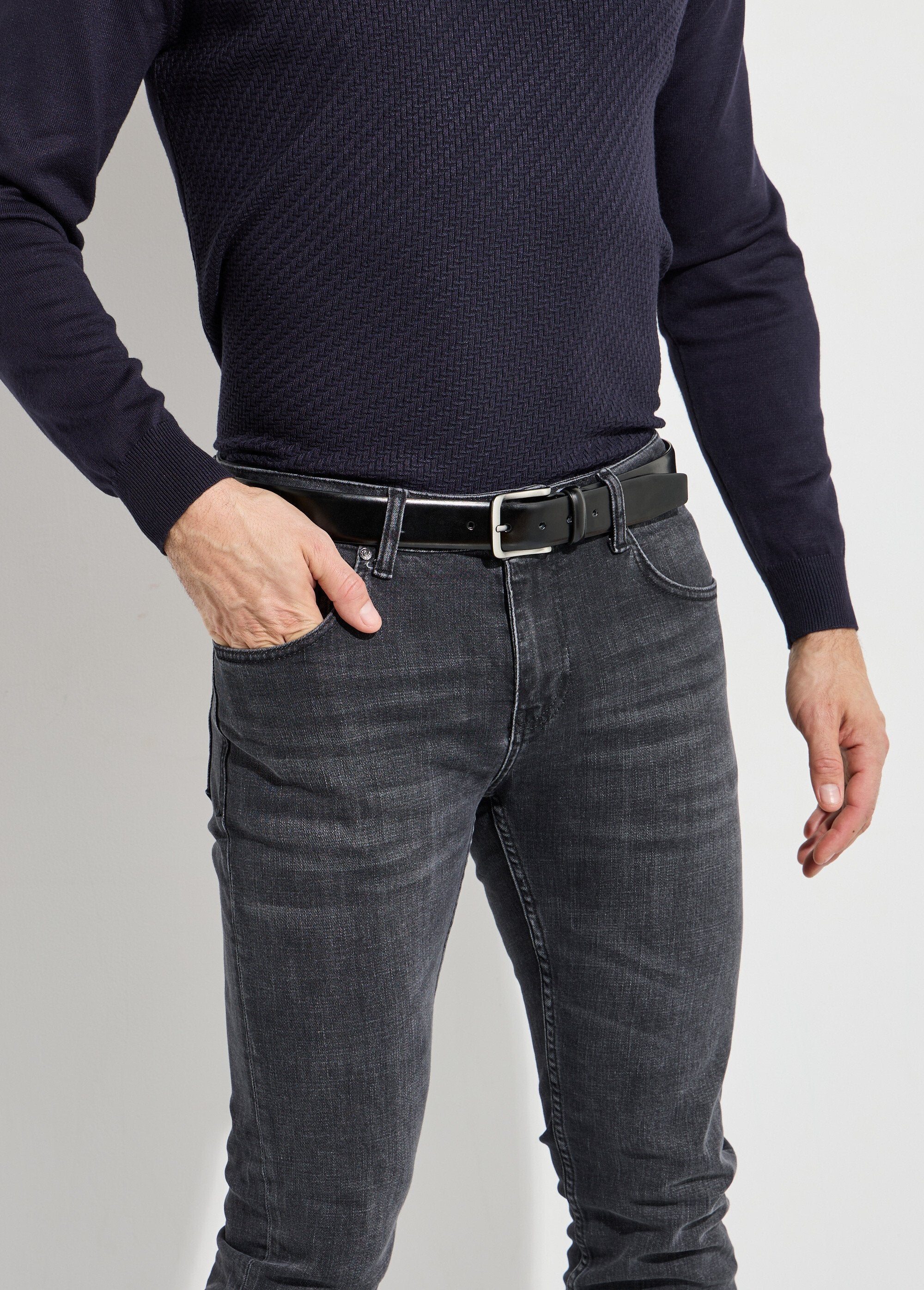 Ceinture_cuir_bords_francs,_boucle_métal_Noir_FA1_slim