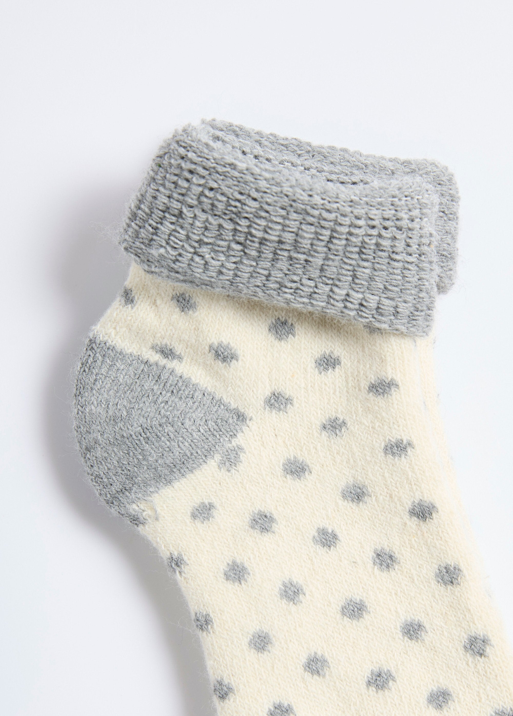 Calze_calde_di_lana_e_bouclette_Assortis_gris_DE2_slim