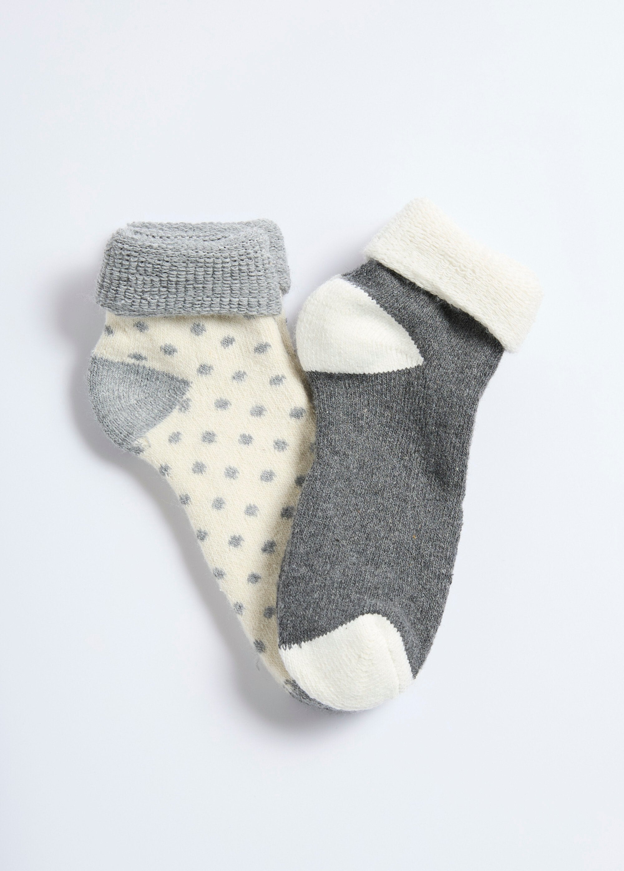 Calze_calde_di_lana_e_bouclette_Assortis_gris_FA1_slim