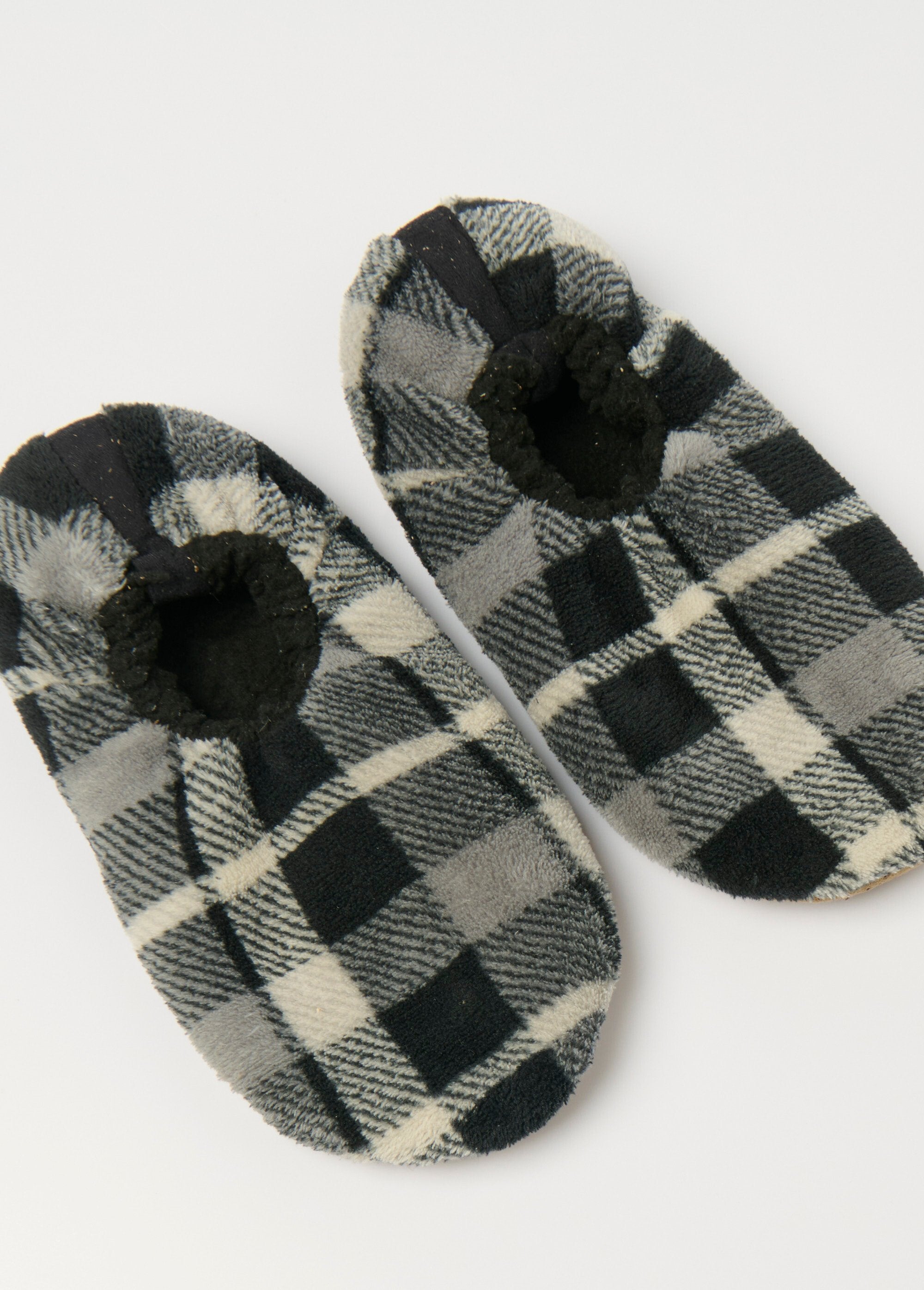 Chaussons_fourrés_chauds_antidérapants_Carreaux_gris_DE1_slim