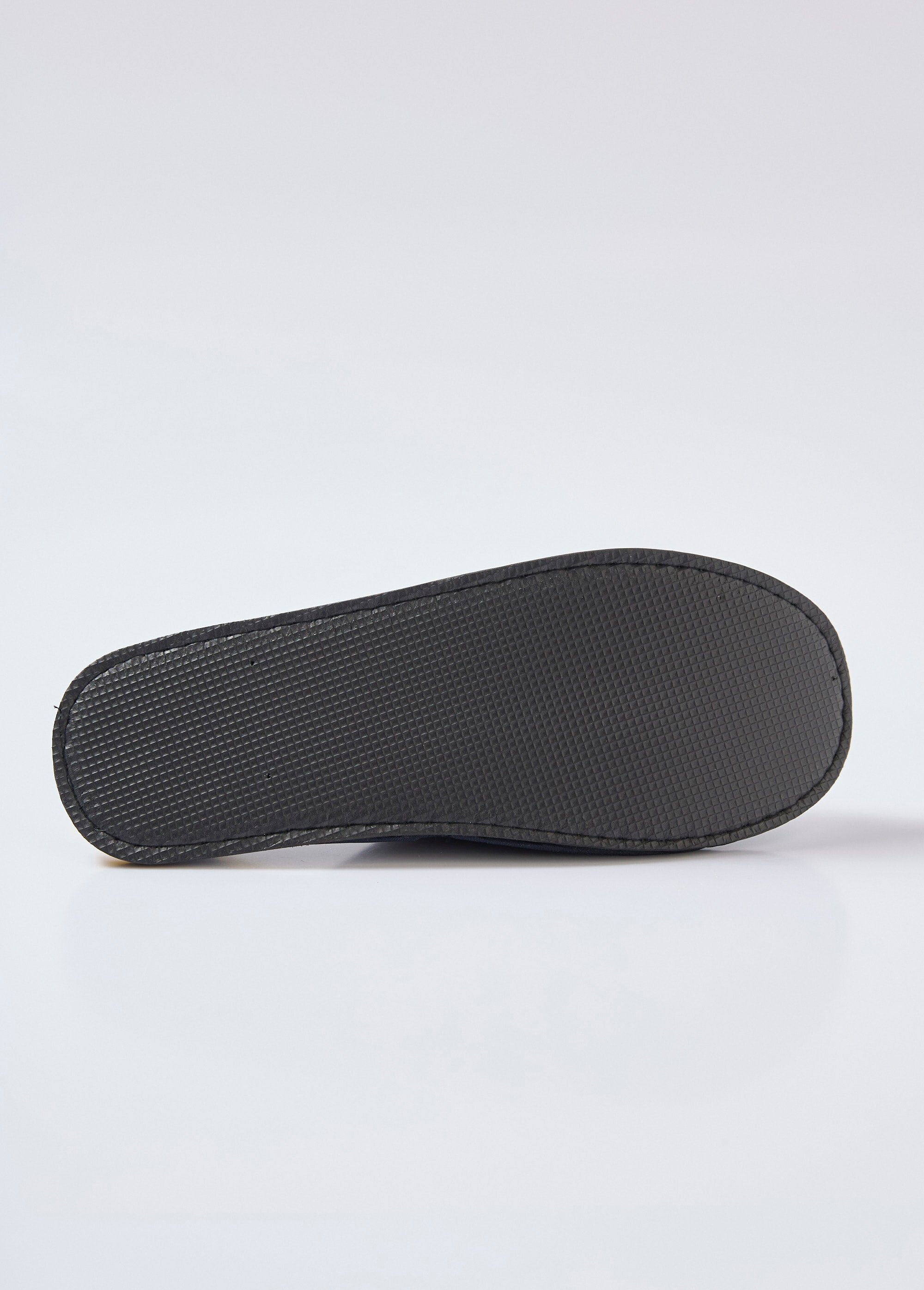 Chaussons_mules_logo_brodé_Bleu_UN1_slim
