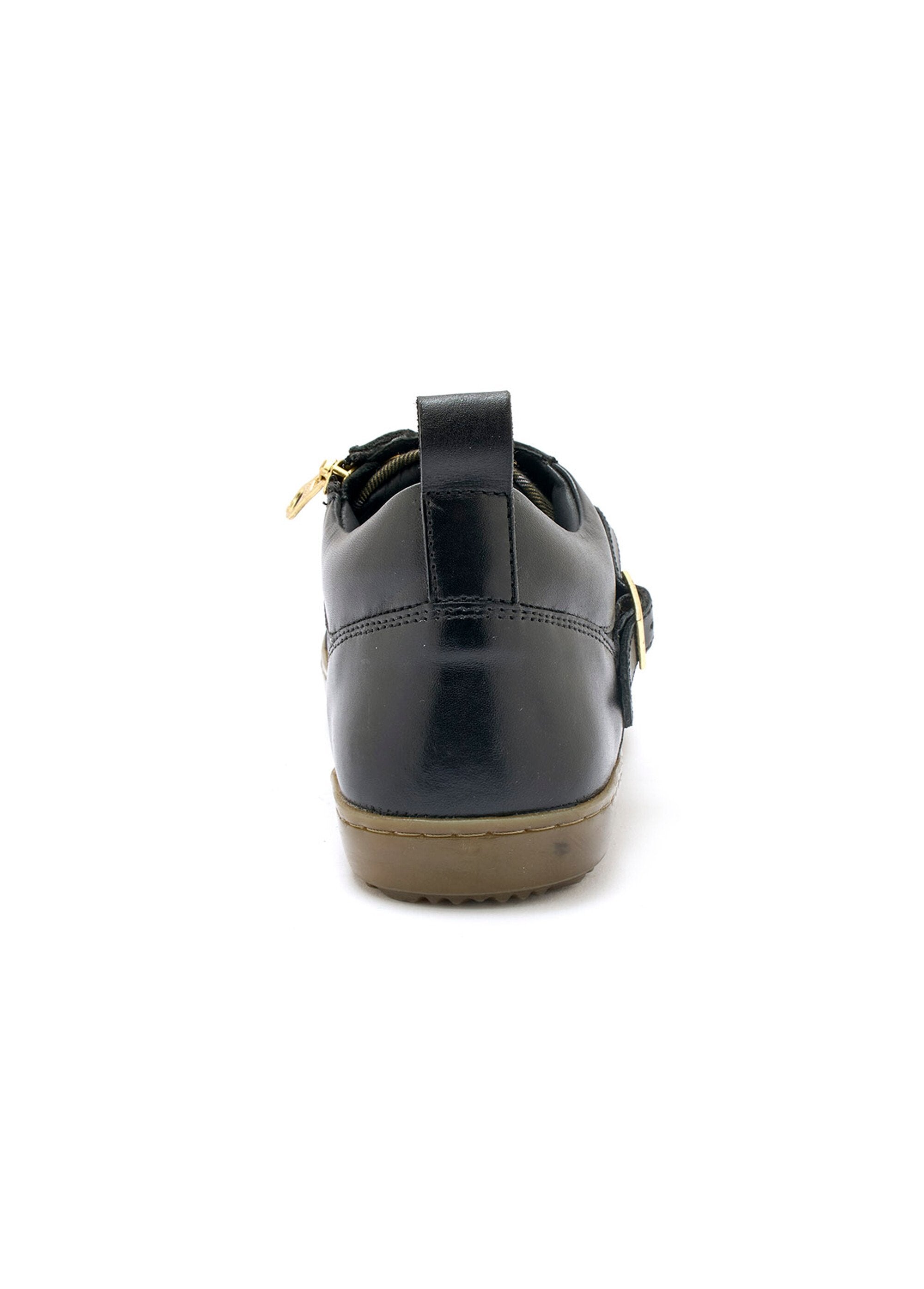 Scarpe_da_ginnastica_in_pelle_con_fibbia_Noir_DO1_slim