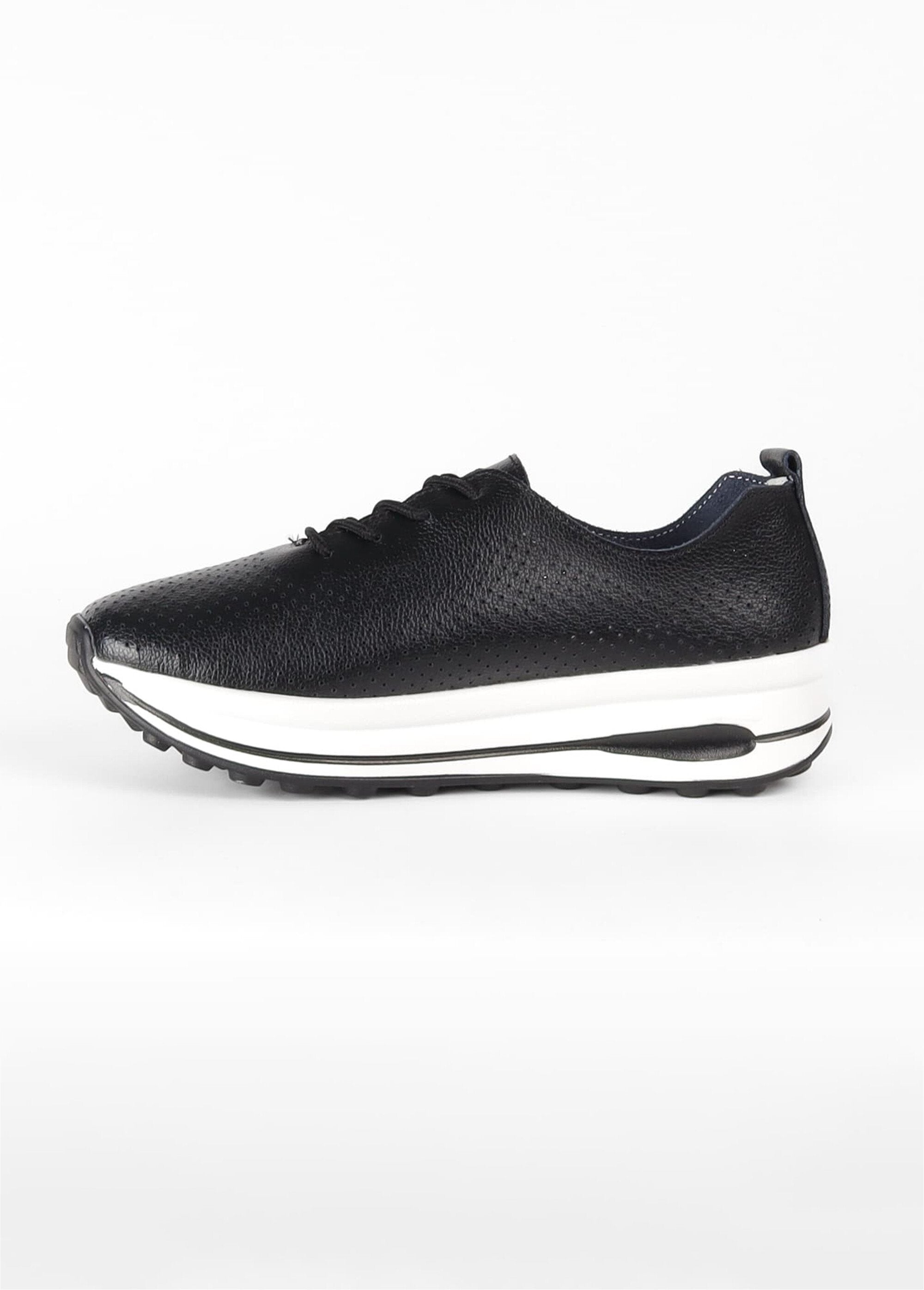 Scarpe_da_ginnastica_in_pelle_traforata_Noir_GA1_slim