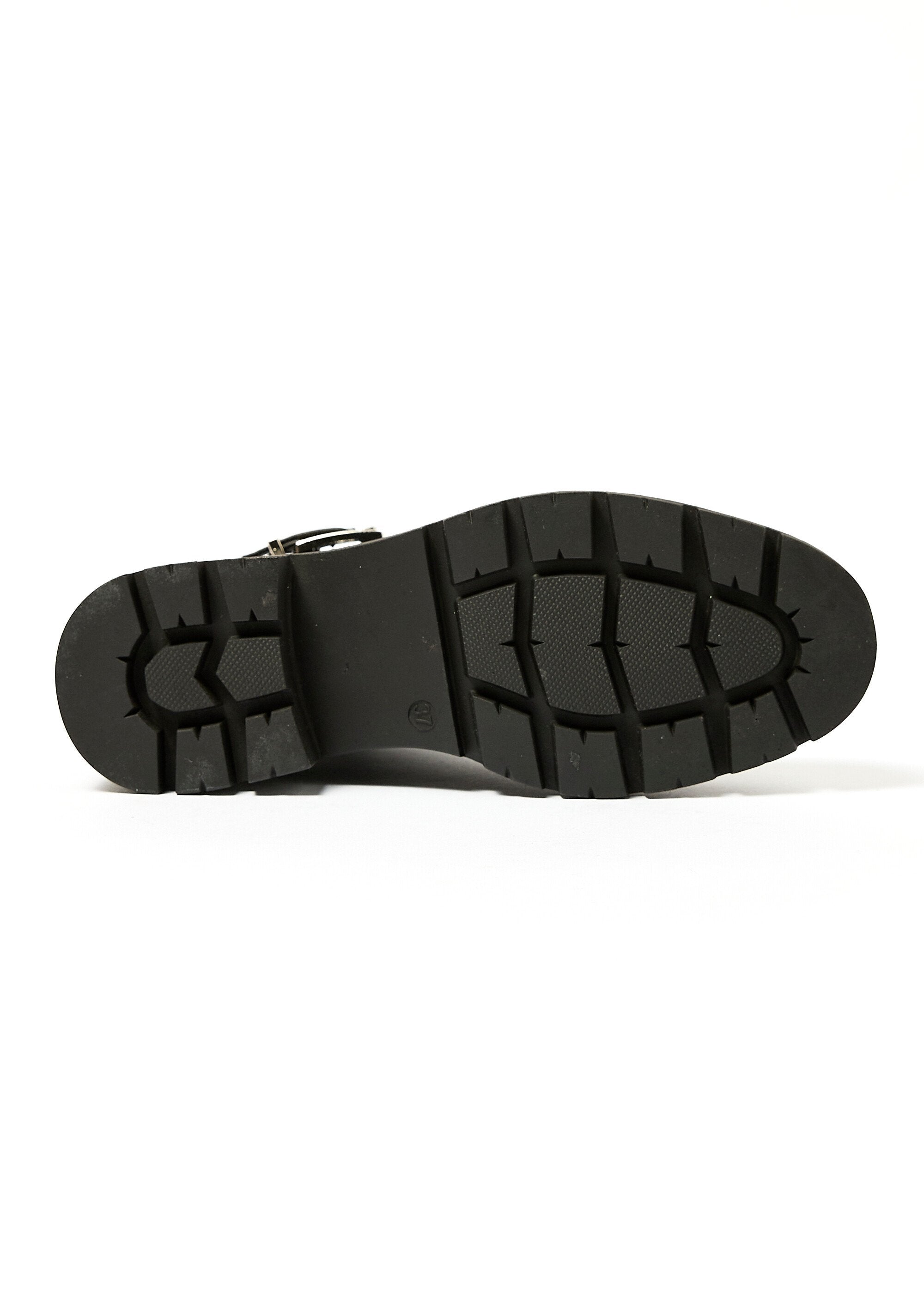 Stivali_Chelsea_con_suola_dentellata_e_fibbia_Noir_UN1_slim