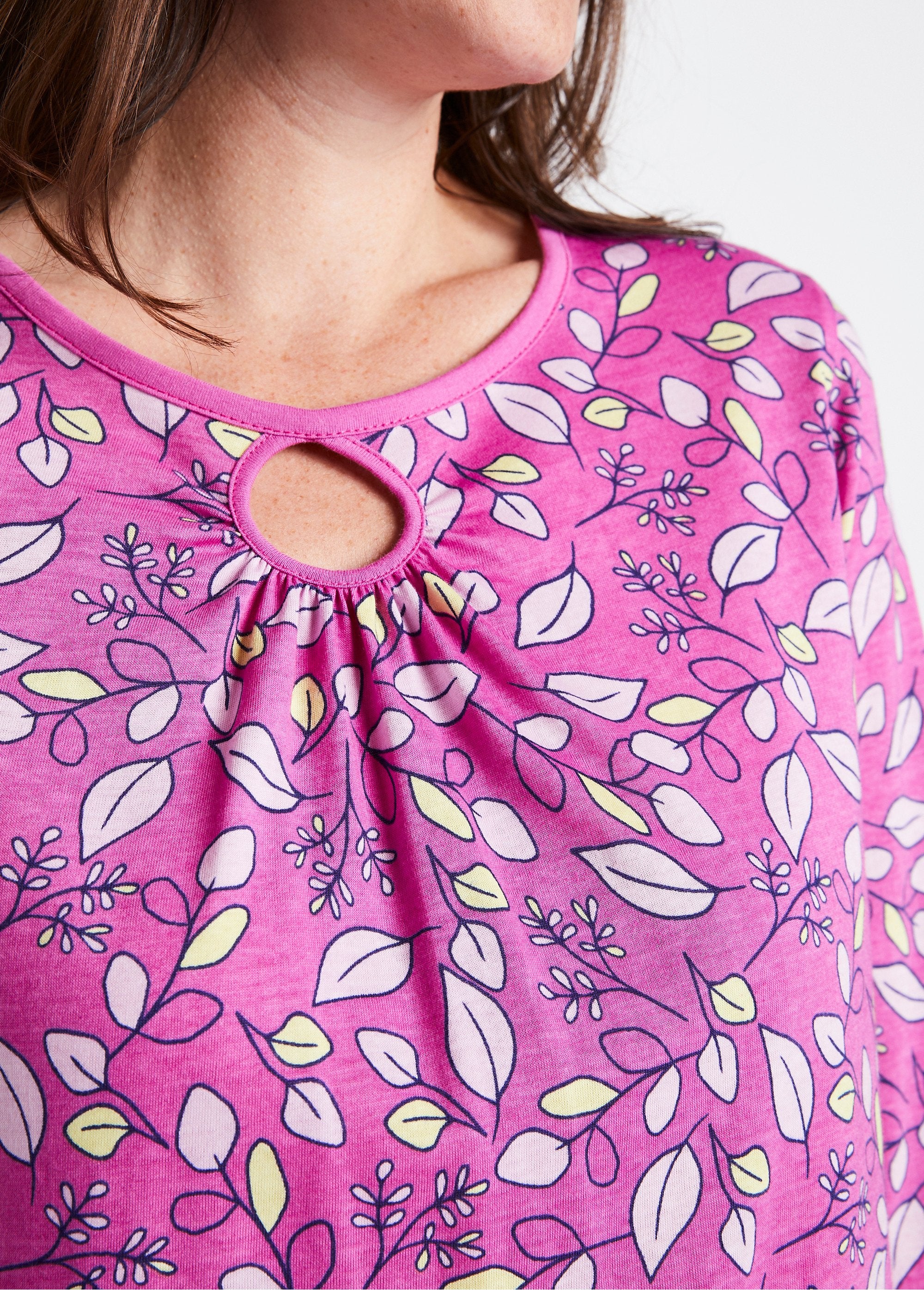 Camicia_da_notte_con_stampa_vegetale_ROSA_DE2_slim