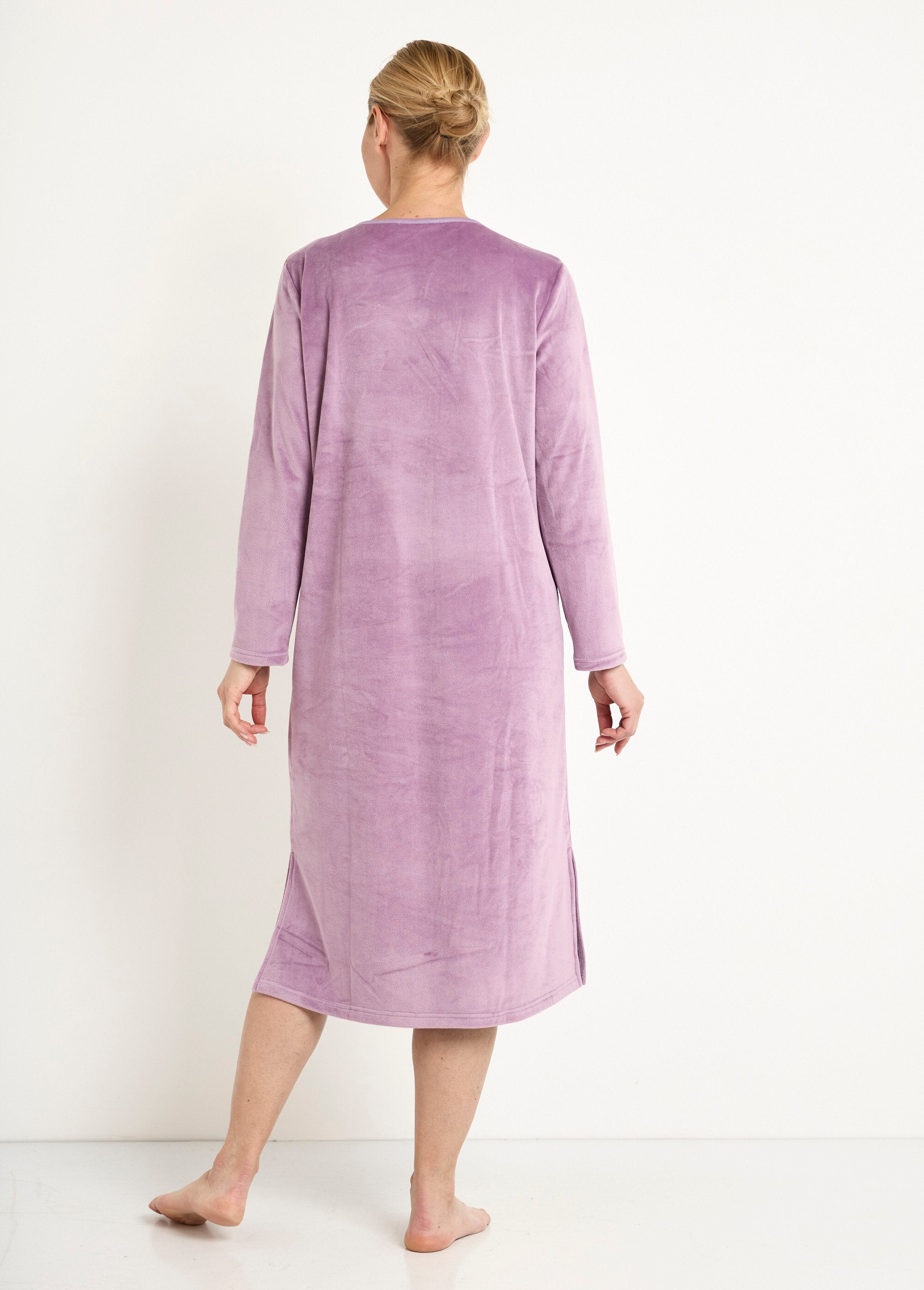 Camicia_da_notte_in_pile_ricamata_di_media_lunghezza_Violine_DO1_slim