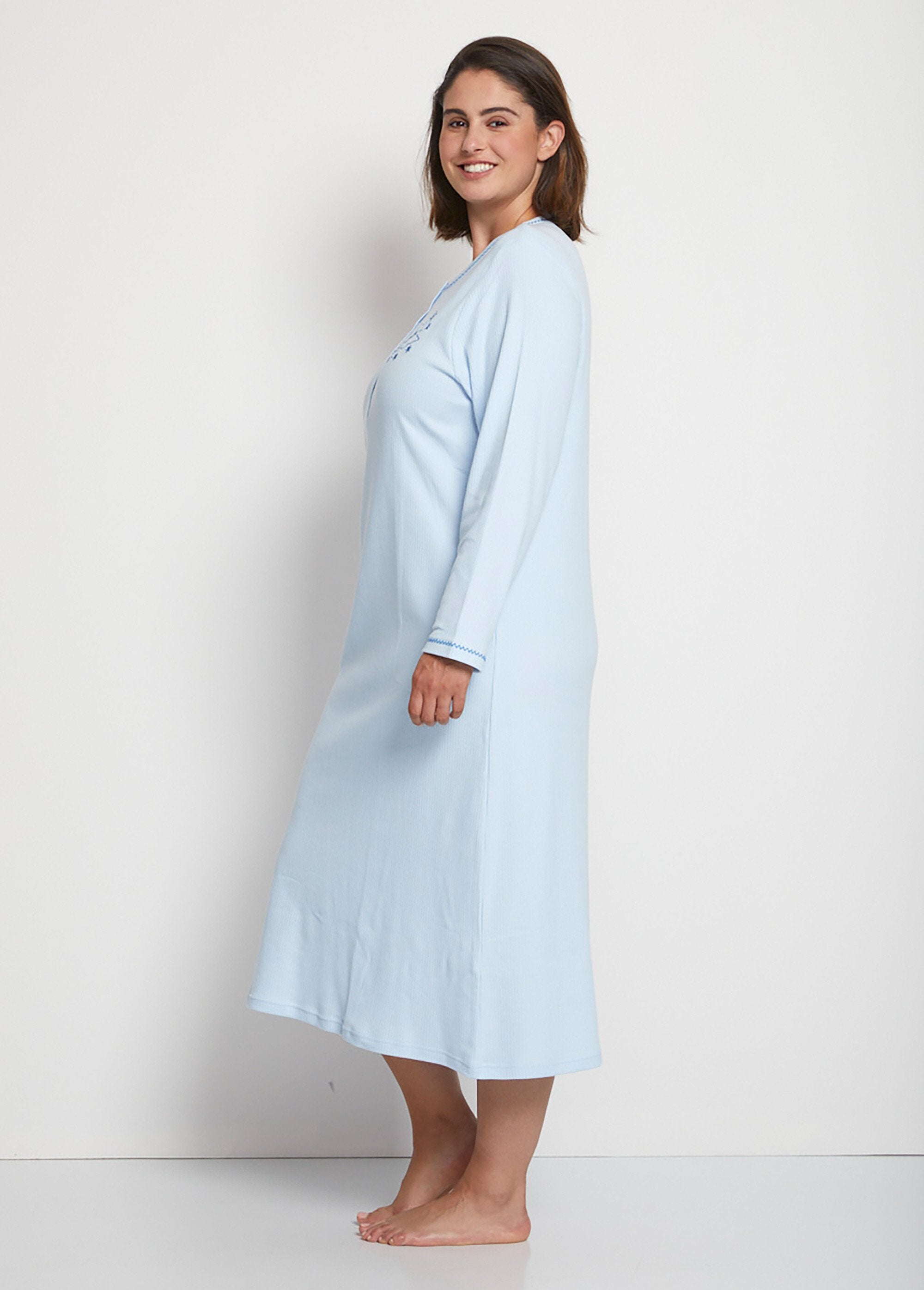 Camicia_da_notte_in_t-shirt_ricamata_BLU_DR1_curvy