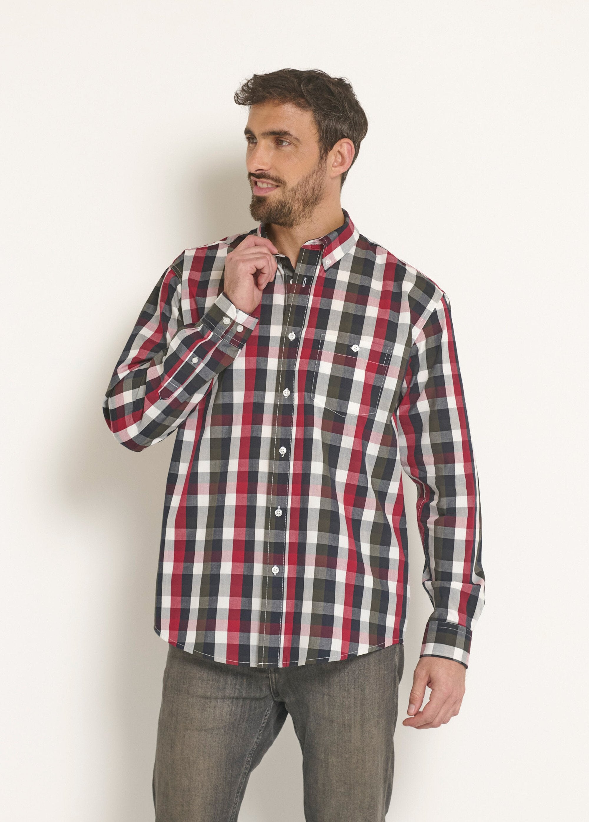 Camicia_grande_in_cotone_a_quadri_Marine_et_rouge_FA1_slim