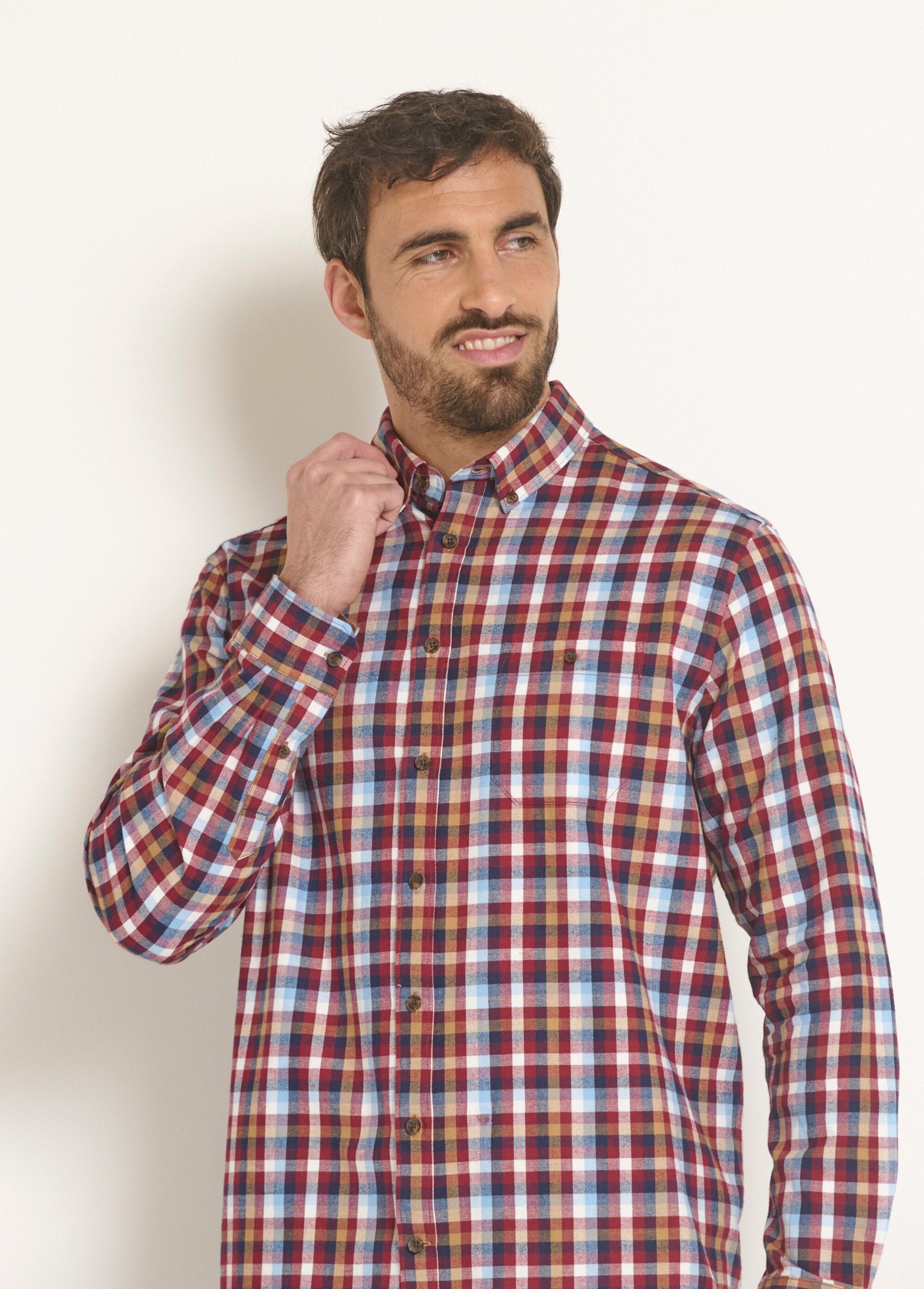 Camicia_di_flanella_con_dettaglio_in_velluto,_chic_Carreaux_rouge_DE1_slim