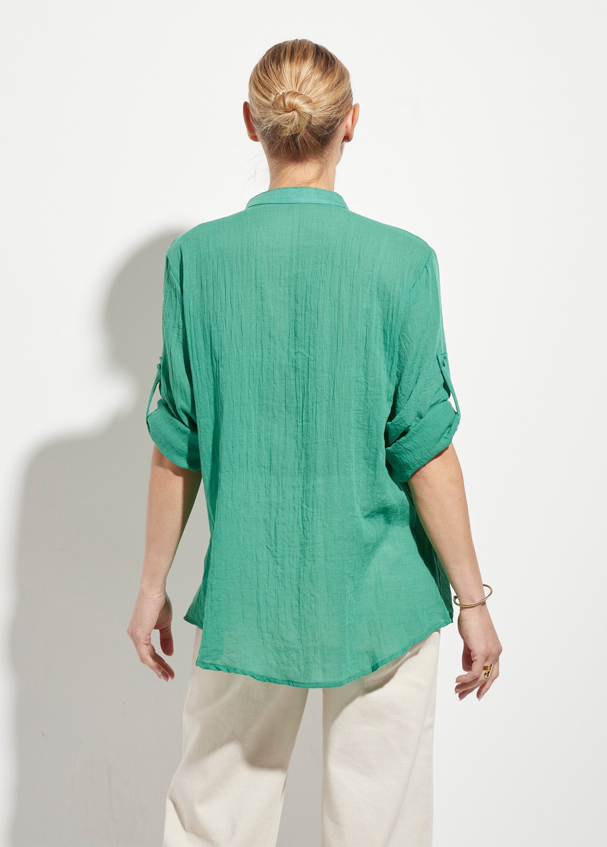 Camicetta_aderente_con_collo_tunisino_in_voile_di_cotone_Vert_DO1_slim