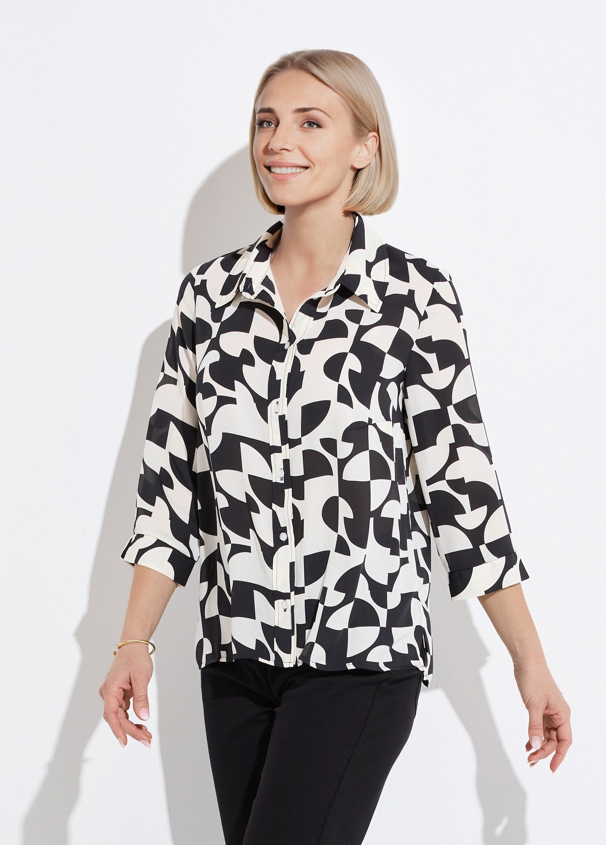 Camicetta_button-down_con_stampa_grafica_e_maniche_a_3/4_Noir_et_ecru_FA1_slim