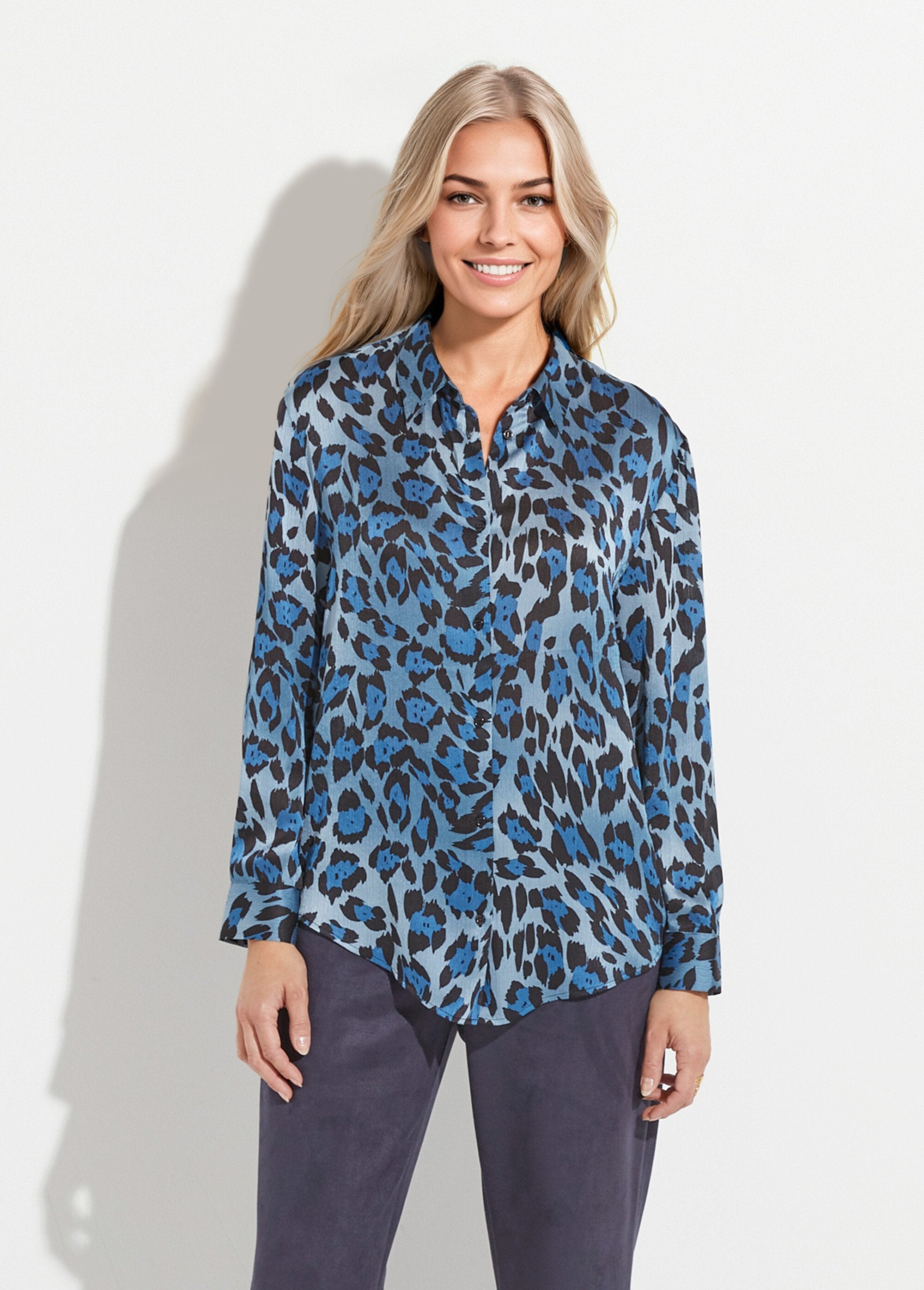 Camicetta_button-down_in_raso_a_maniche_lunghe_Imprime_bleu_FA1_slim