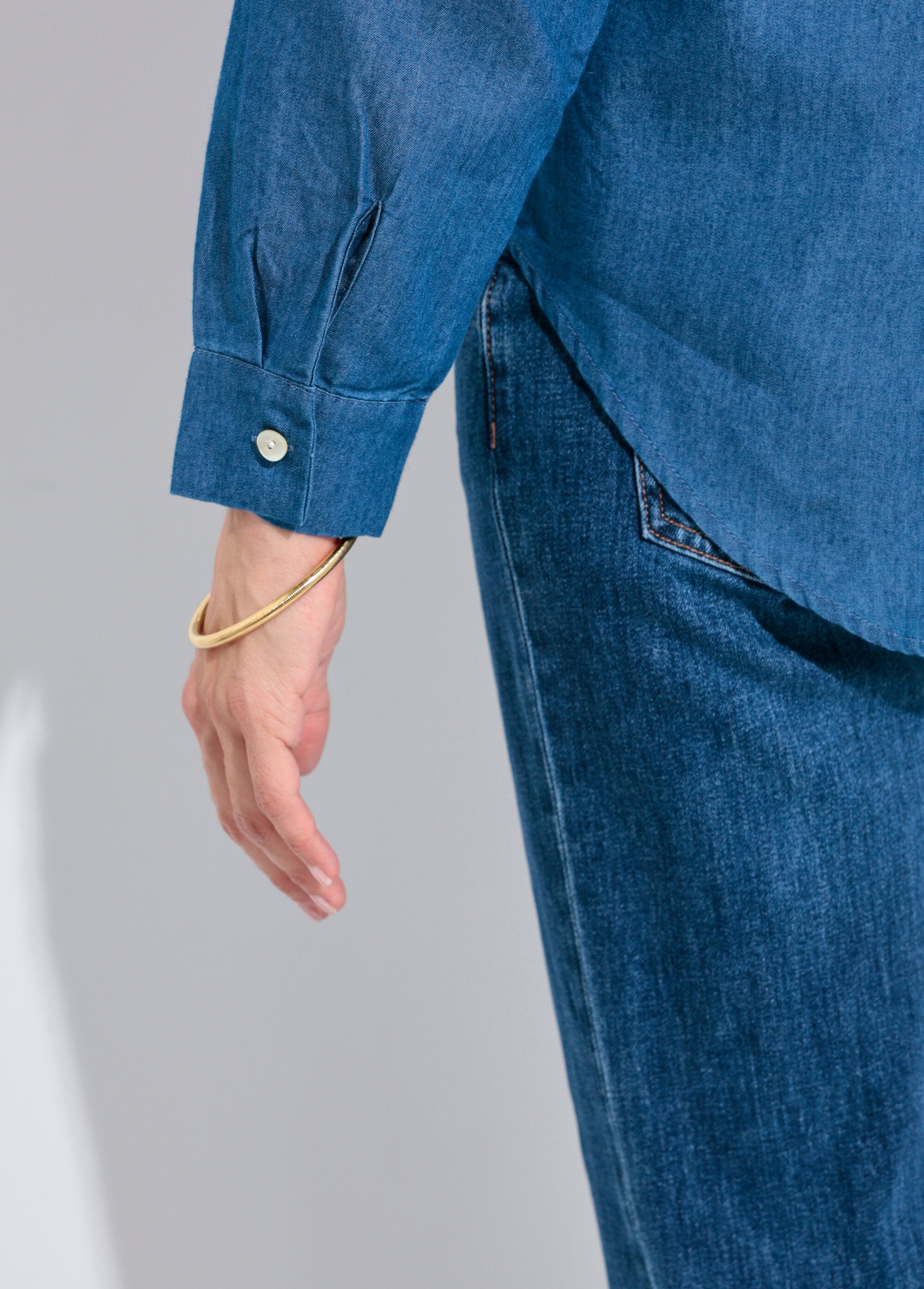 Camicia_chambray_a_maniche_lunghe_con_collo_sartoriale_Denim_DE2_slim