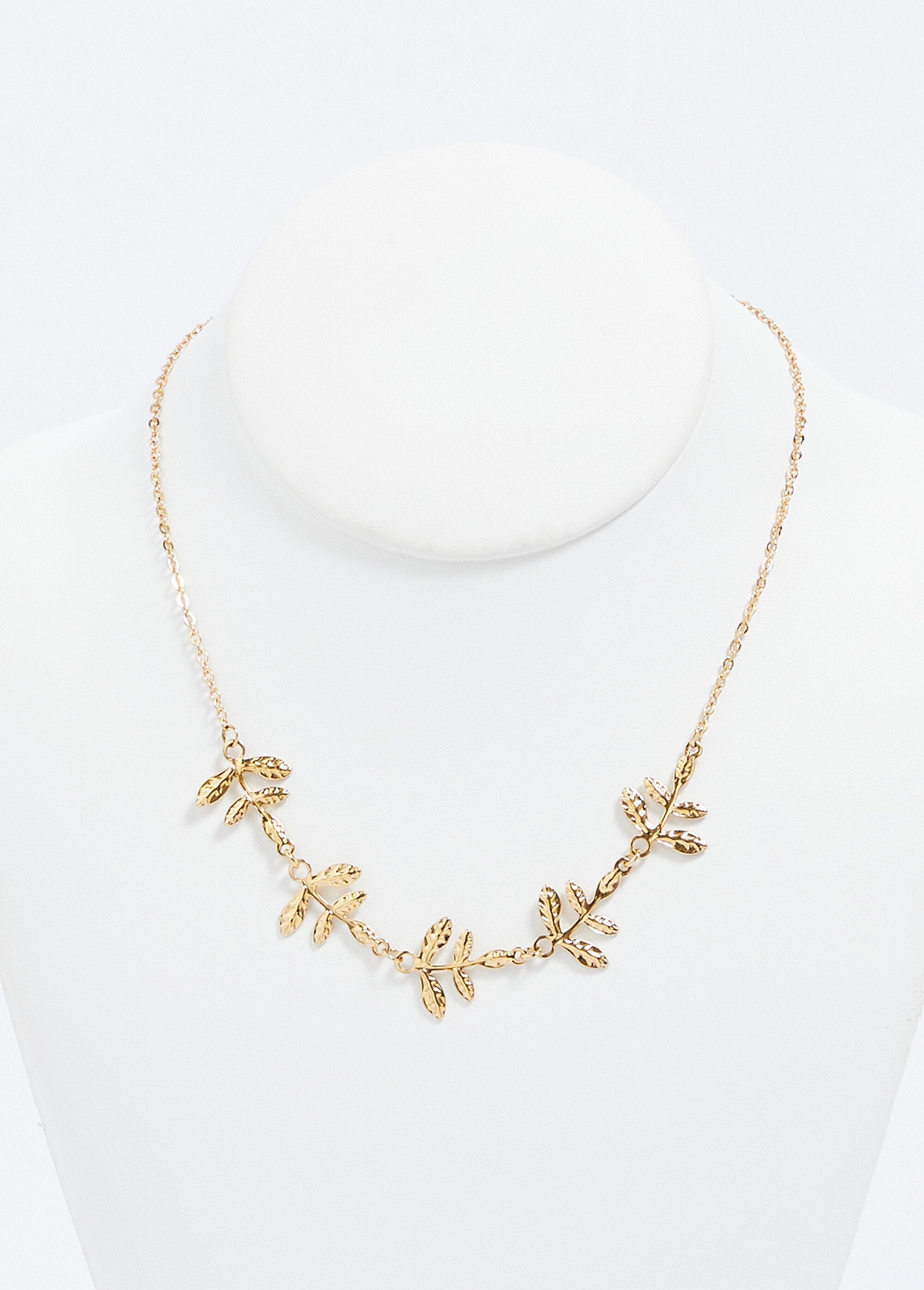 Collana_di_foglie_in_acciaio_inossidabile_placcato_oro_Dore_FA1_slim