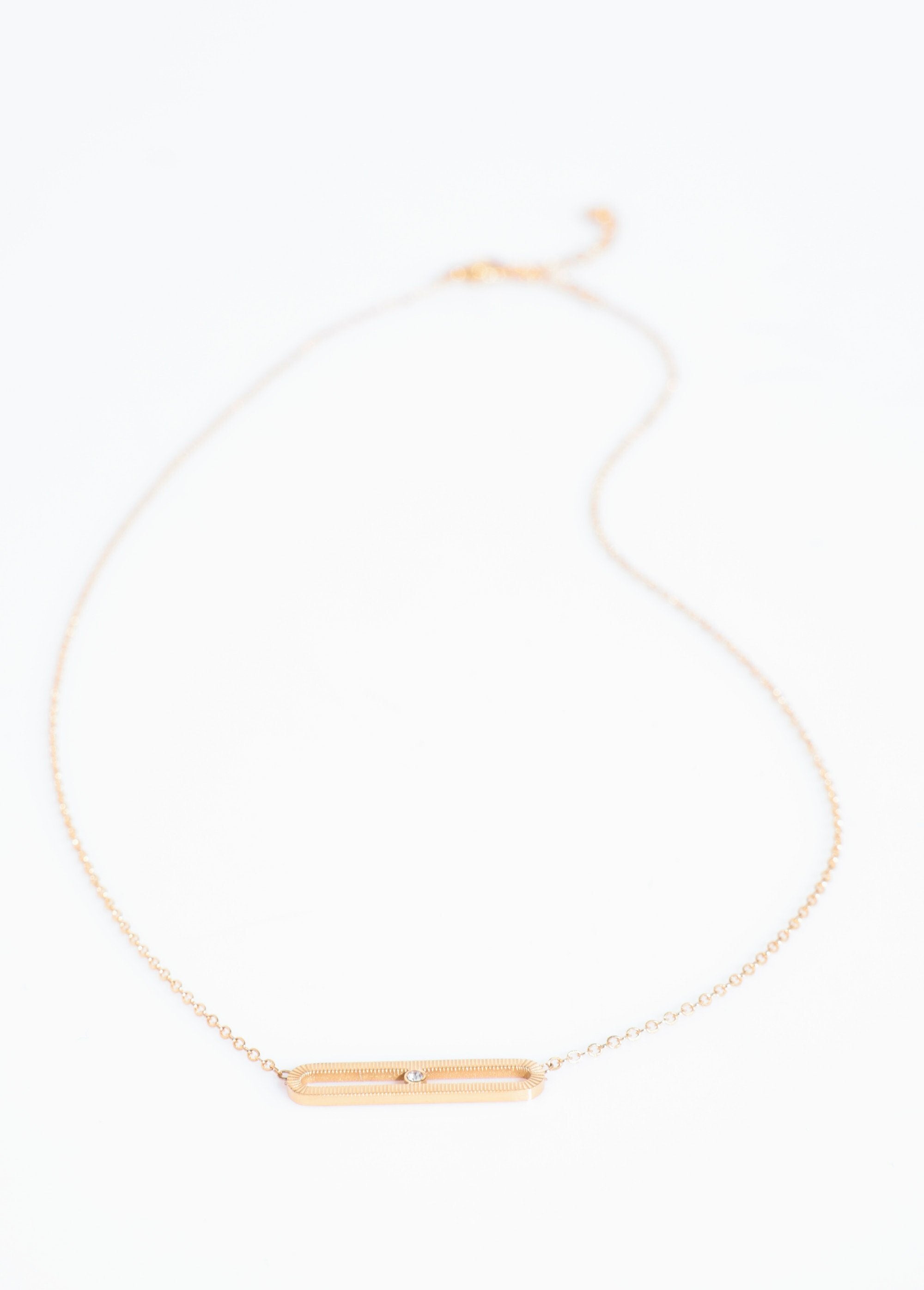 Collana_con_ciondolo_a_barra_in_zirconio_Dore_DE1_slim