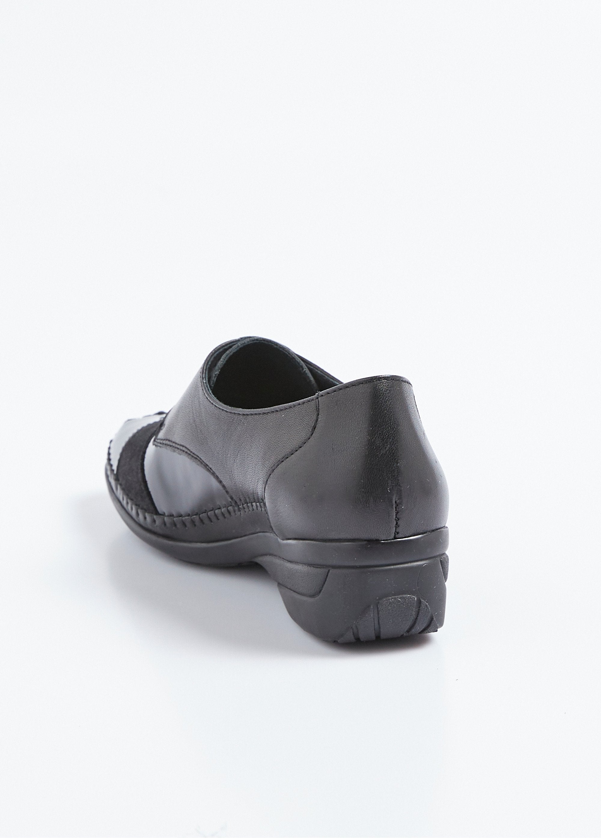 Derby_con_zeppa_gratta_e_vinci_Noir_DO1_slim