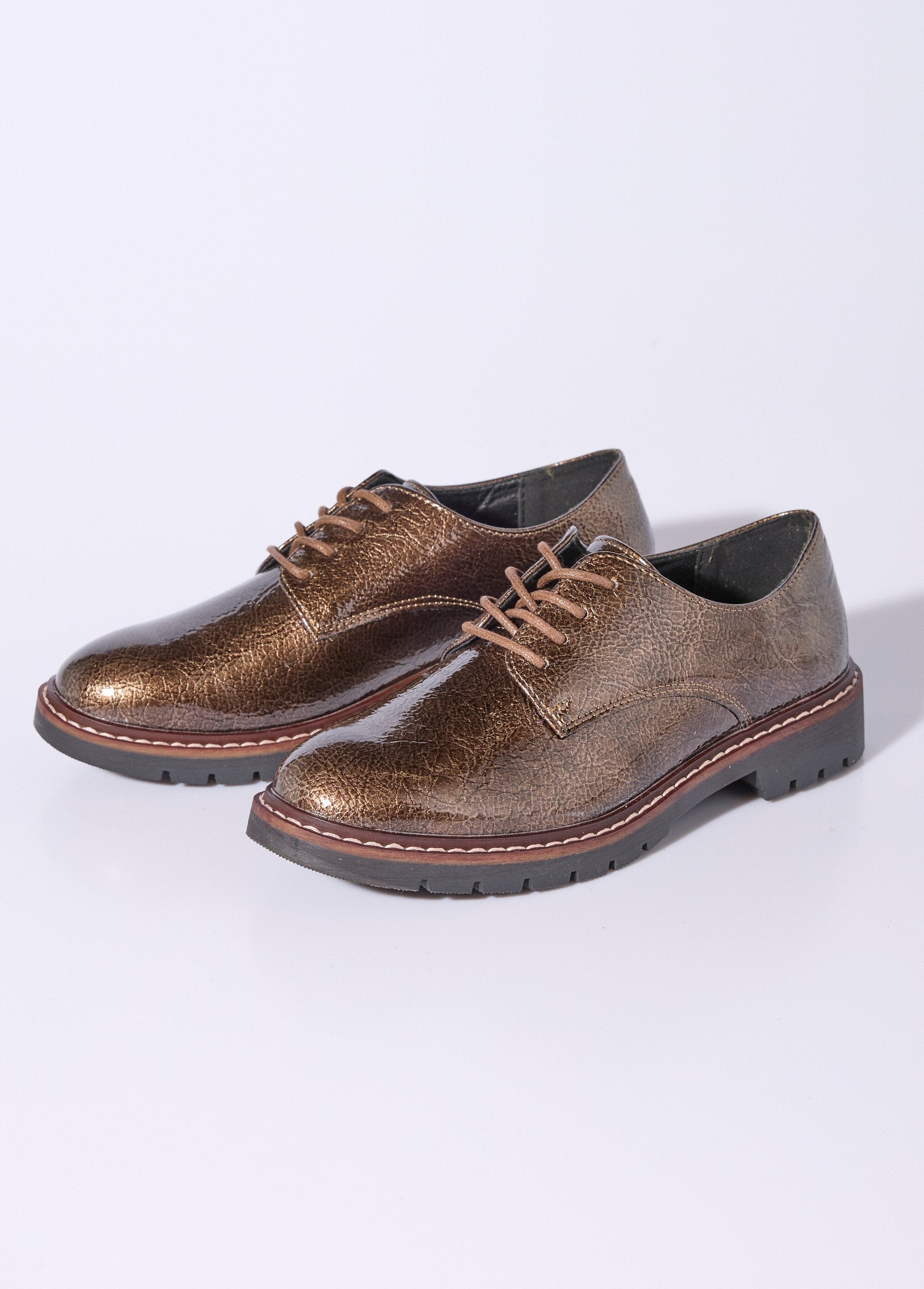 Derby_di_tendenza_in_vernice_con_lacci_Bronze_DE1_slim