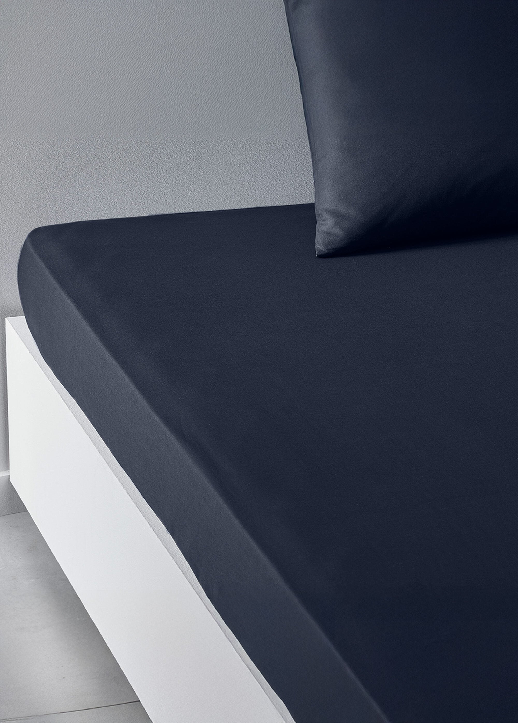 Lenzuolo_a_pieghe_in_cotone_tinta_unita_Navy_DE1_slim