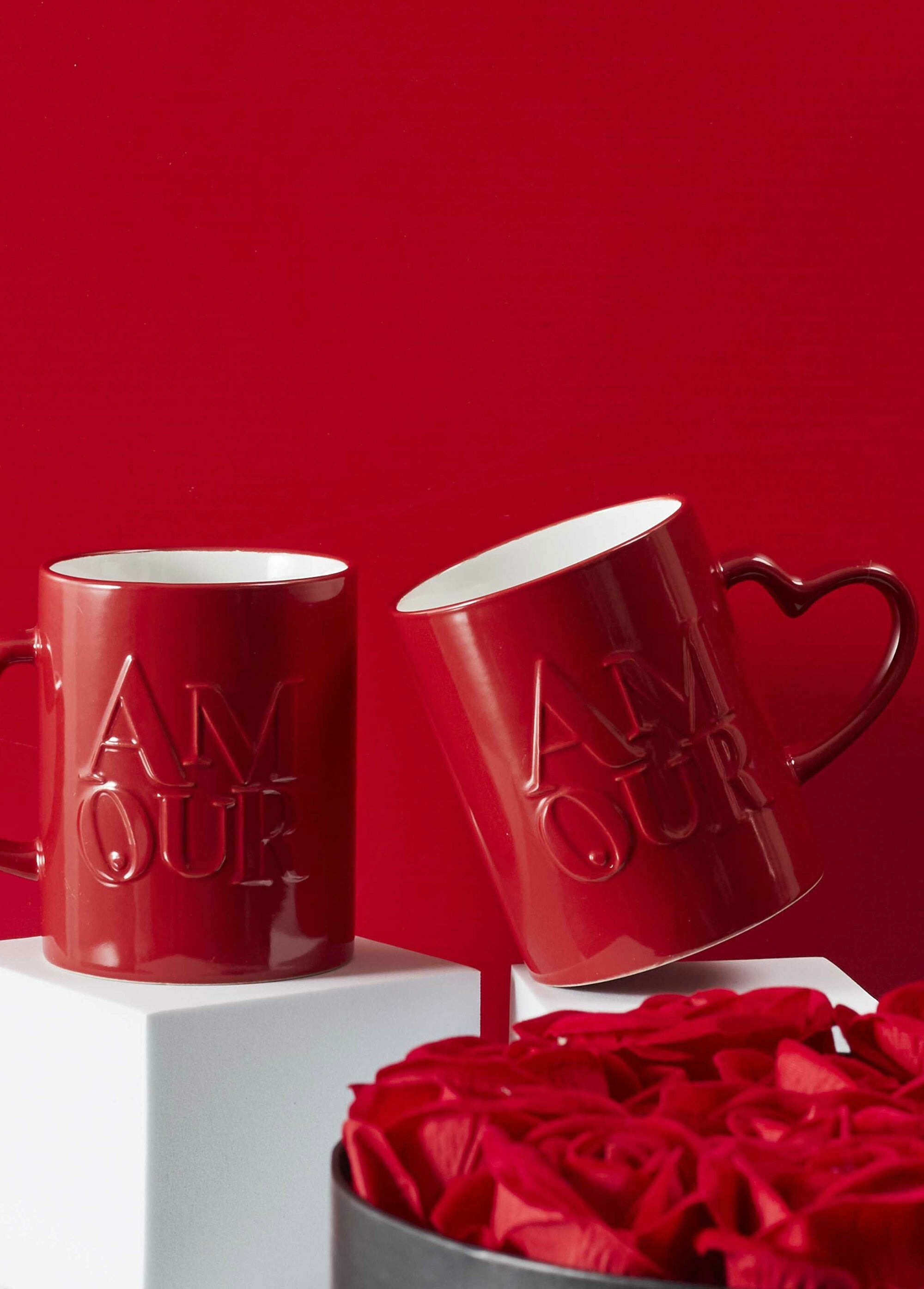Tazza_Duo_Amour_in_gres,_con_manico_a_forma_di_cuore_Rouge_SF1_slim