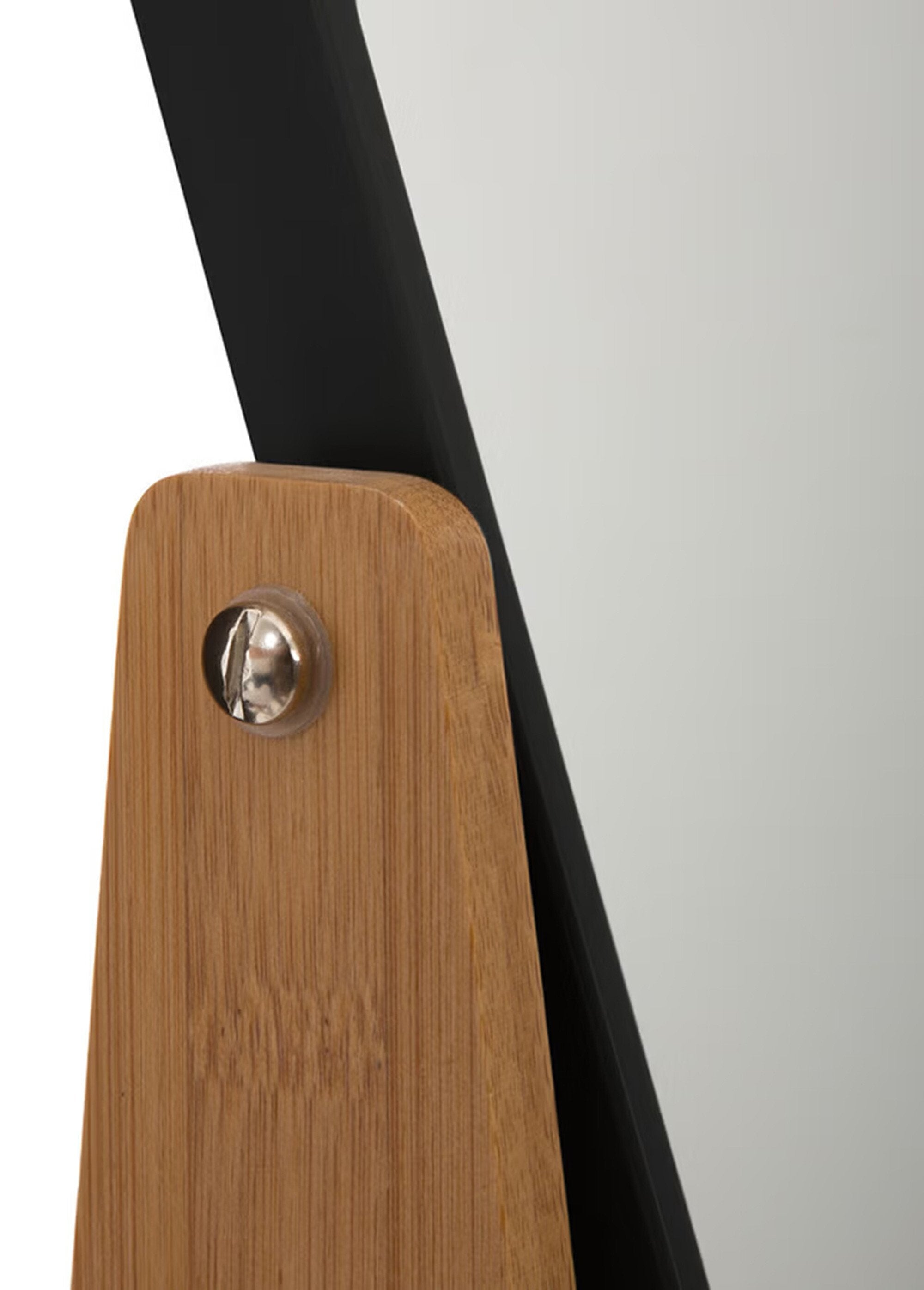 Miroir_grossissant_avec_pied_bambou_Noir_et_bambou_DE1_slim