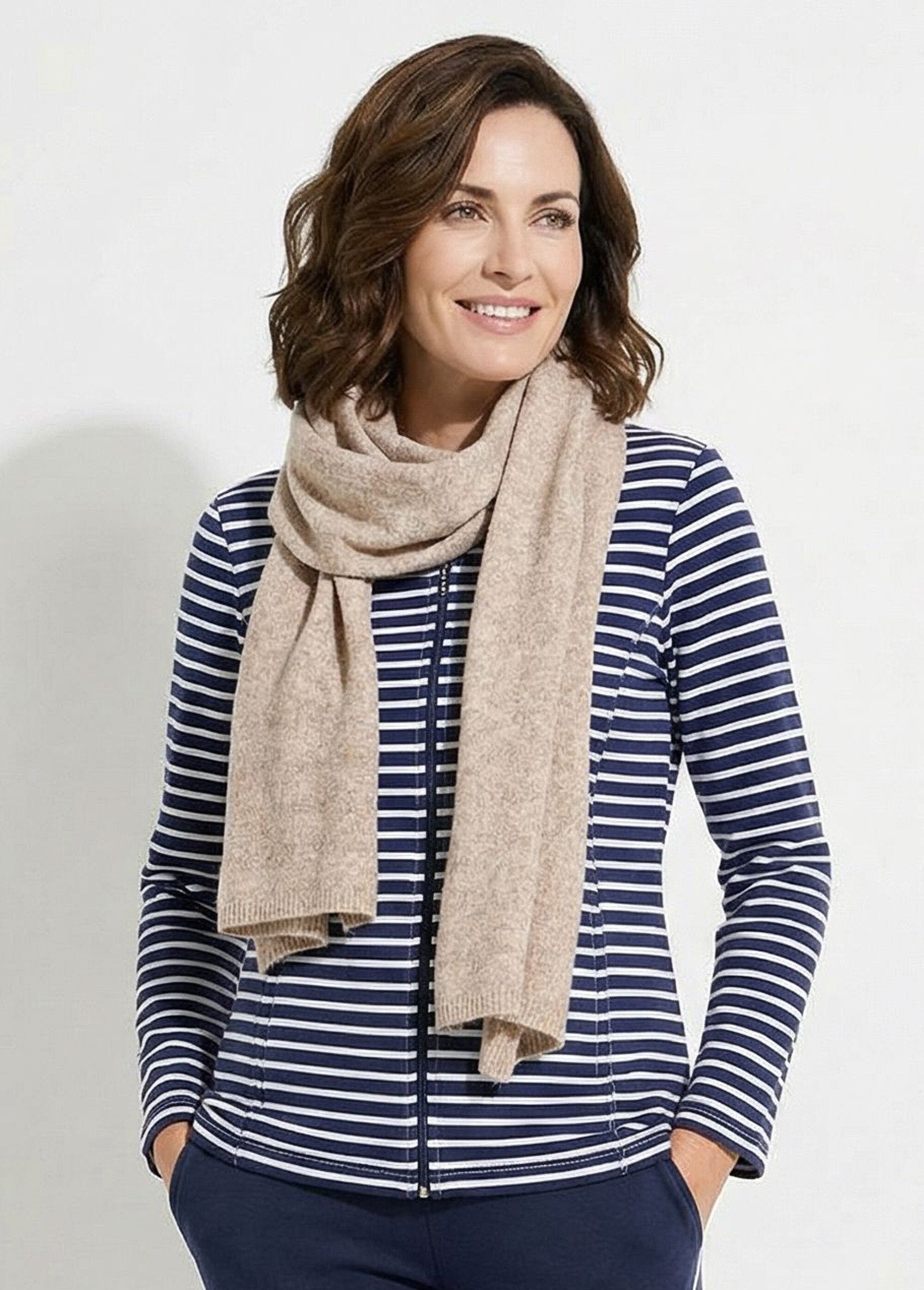 Calda_sciarpa_di_lana_lavorata_a_maglia_Beige_chine_FA1_slim