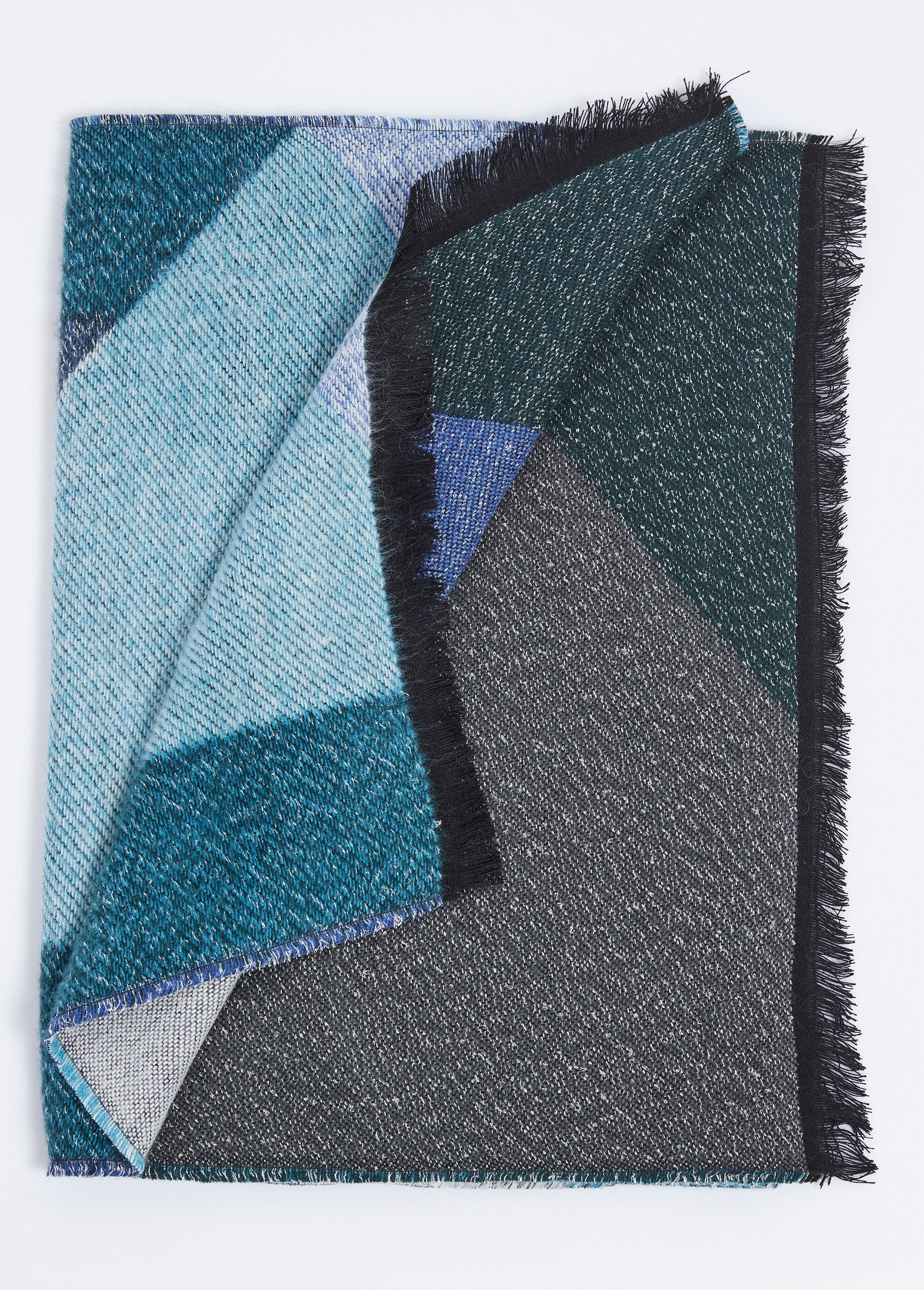 Sciarpa_con_frange_con_stampa_grafica_Bleu_FA1_slim