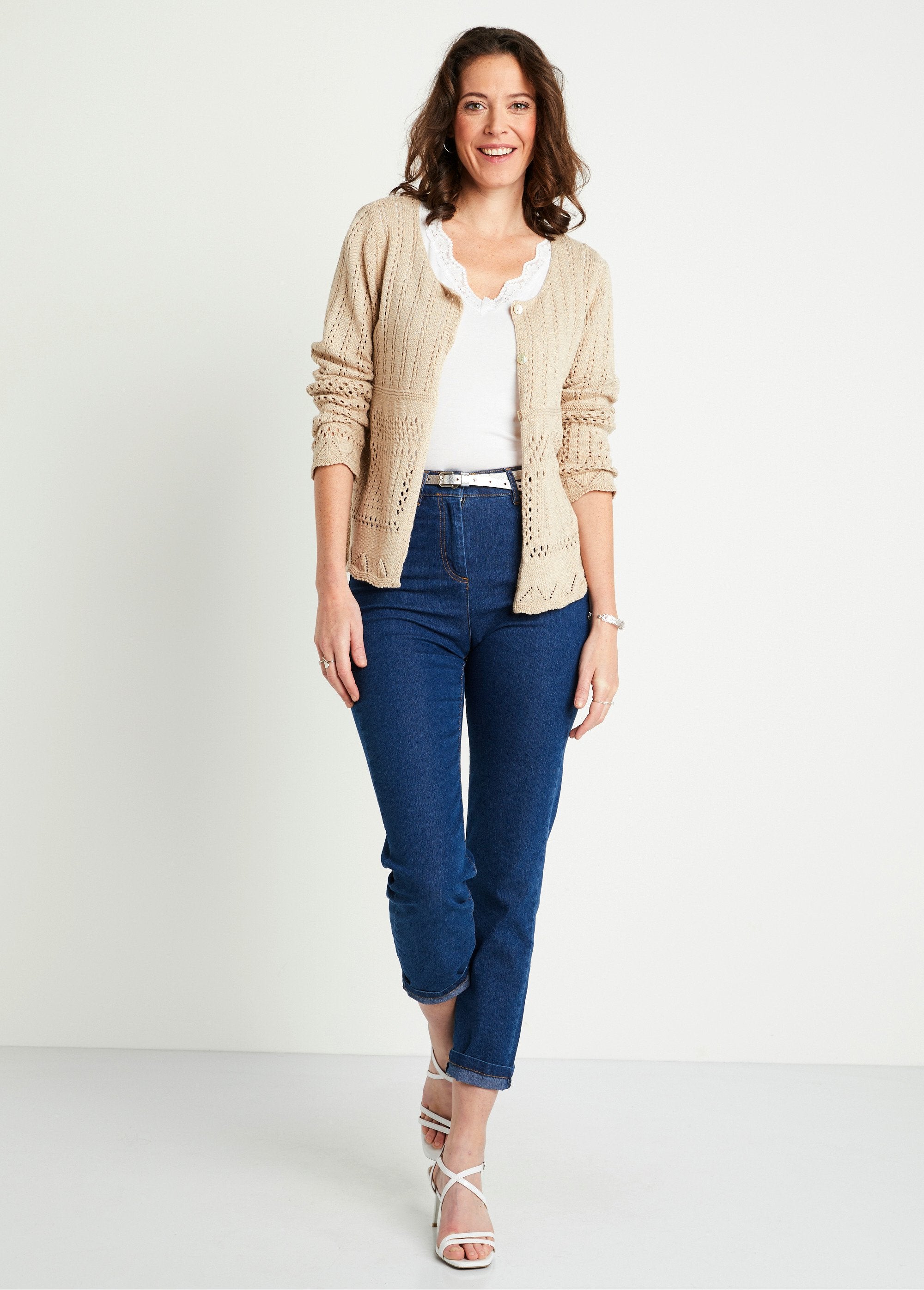 Cardigan_bolero_corto_con_bottoni_traforati_Corda_SF1_slim