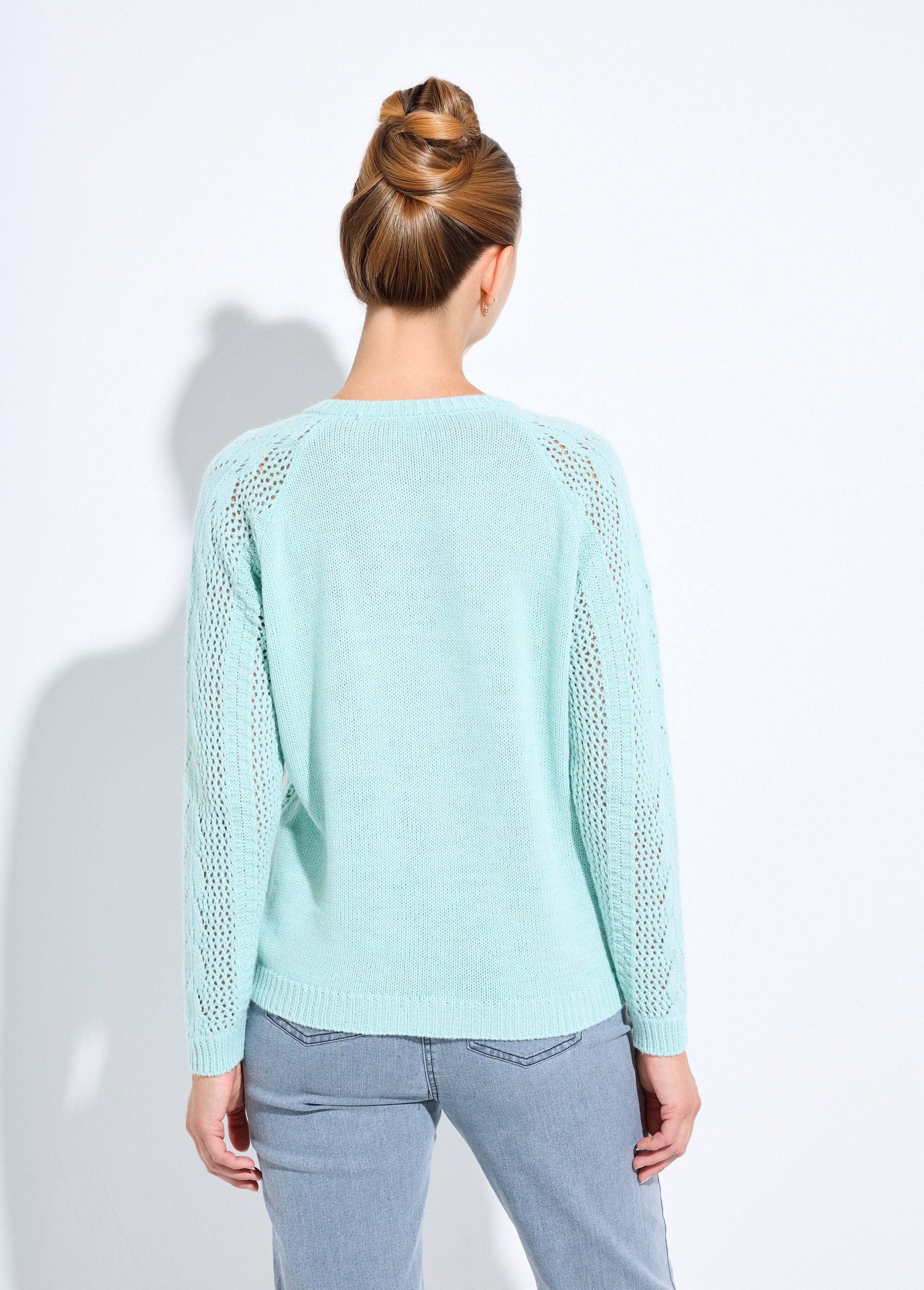 Cardigan_traforato_con_bottoni_in_lana_e_cashmere_Vert_DO1_slim
