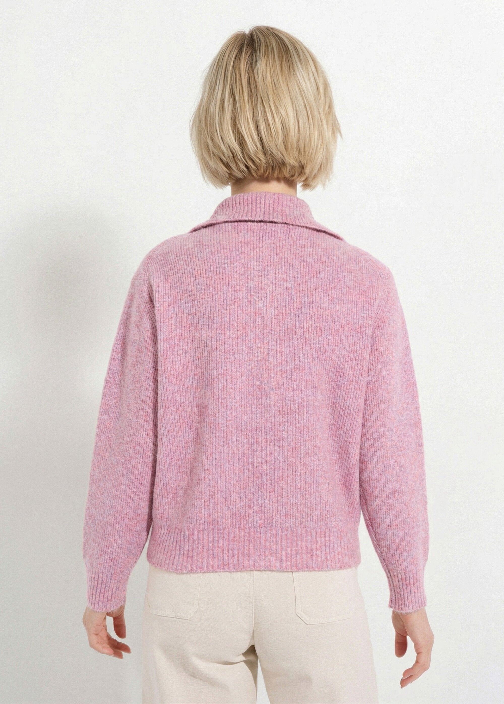 Caldo_cardigan_abbottonato_a_coste_con_lana_e_fibre_riciclate_Rose_DO1_slim