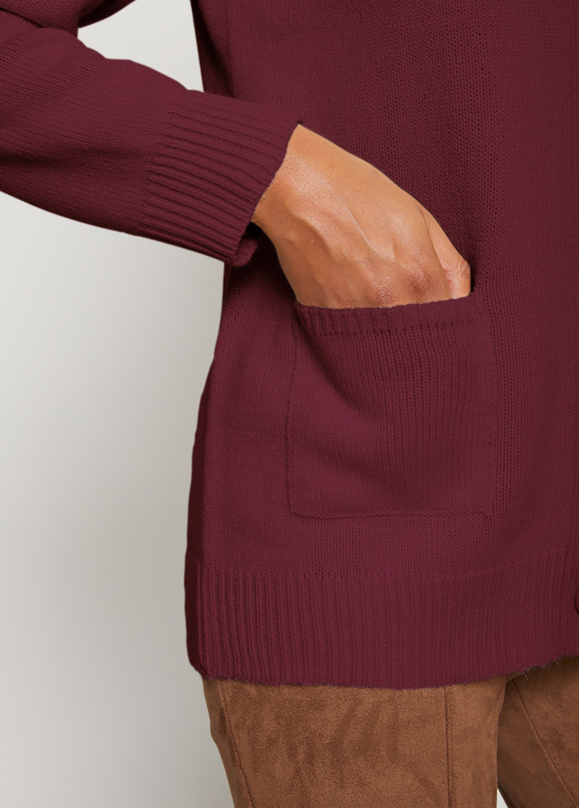 Cardigan_abbottonato_in_maglia_spessa_Prugna_DE2_slim