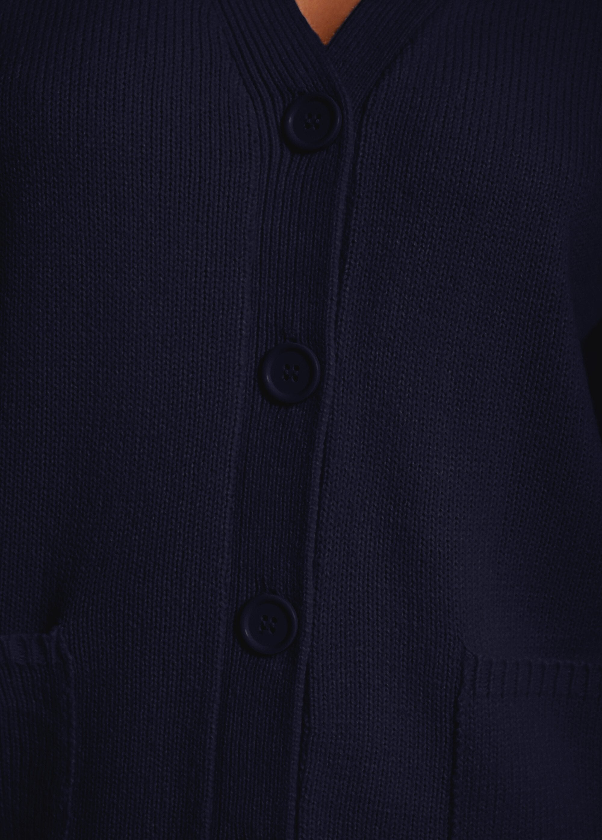 Cardigan_abbottonato_in_maglia_spessa_Marino_DE1_slim