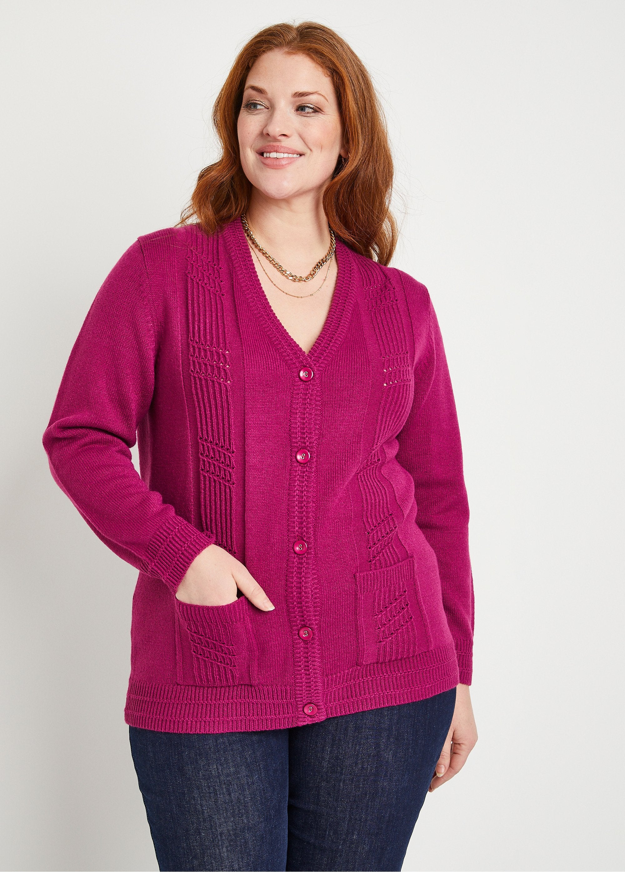 Cardigan_a_maniche_lunghe_con_bottoni_Cassis_FA1_curvy