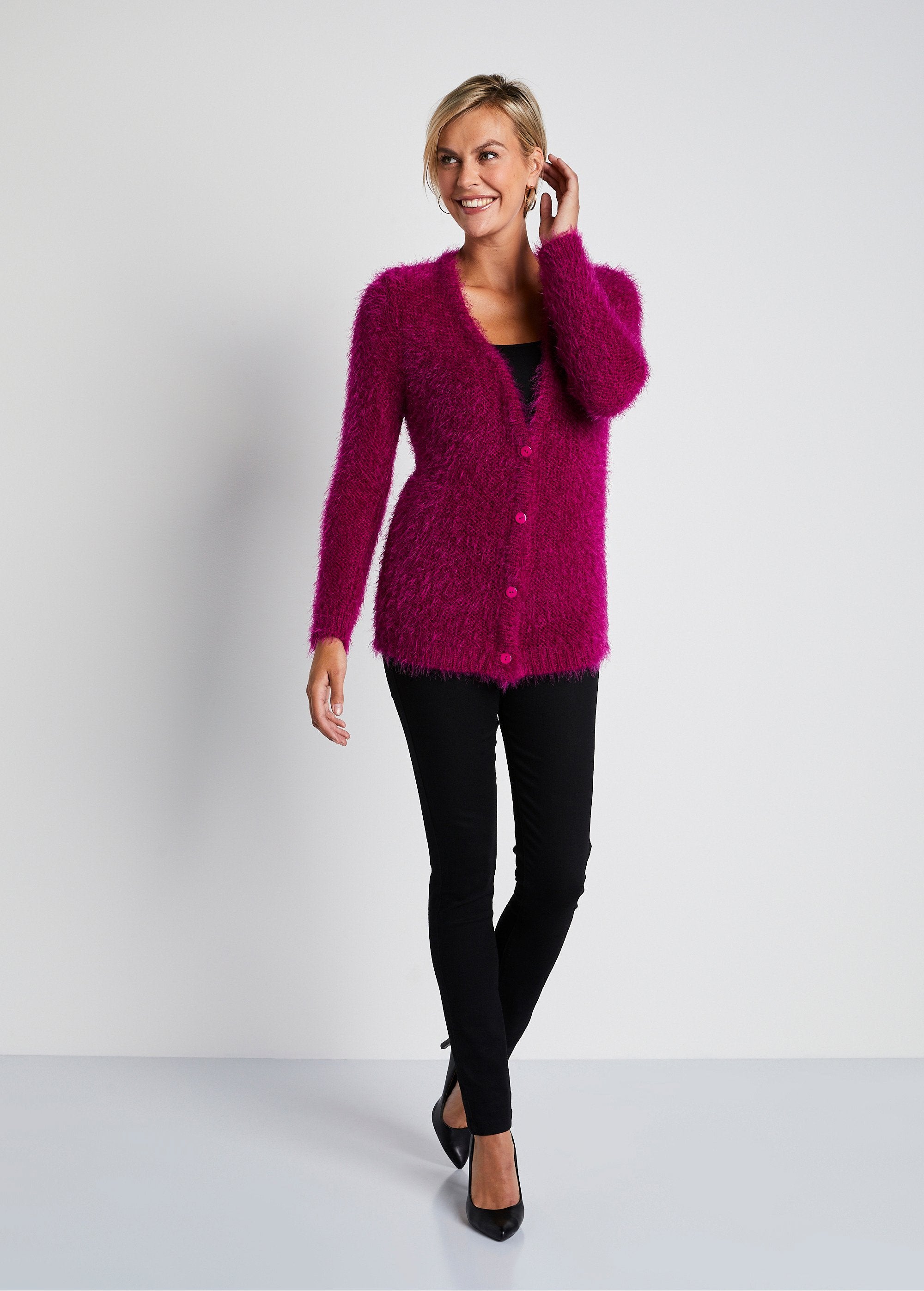 Cardigan_abbottonato_di_media_lunghezza_in_morbida_maglia_Fucsia_SF1_slim