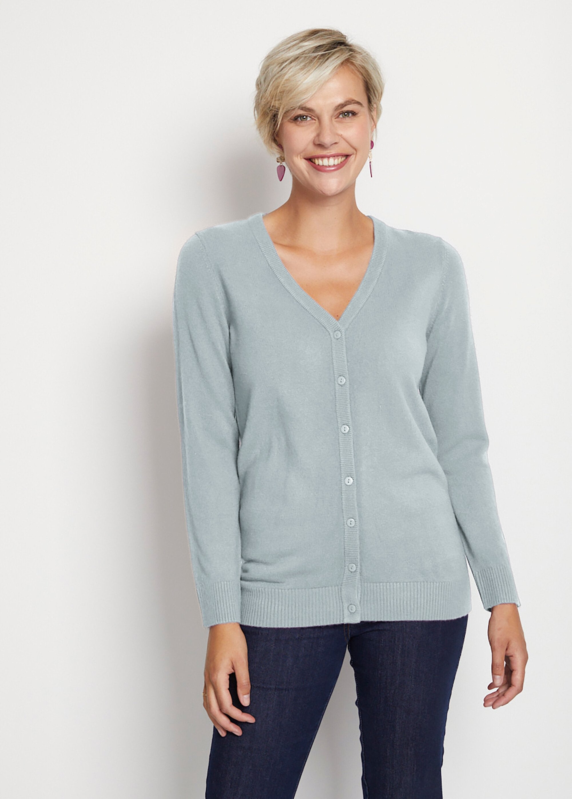 Cardigan_abbottonato_di_media_lunghezza_in_morbida_maglia_Cielo_FA1_slim