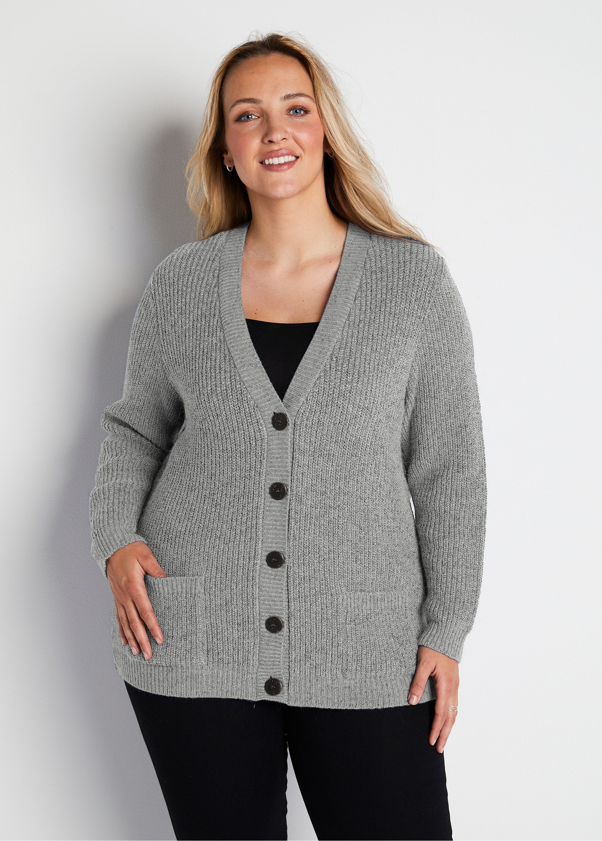 Cardigan_abbottonato_di_media_lunghezza_in_maglia_perlata_con_lana_GRIGIO_FA1_curvy