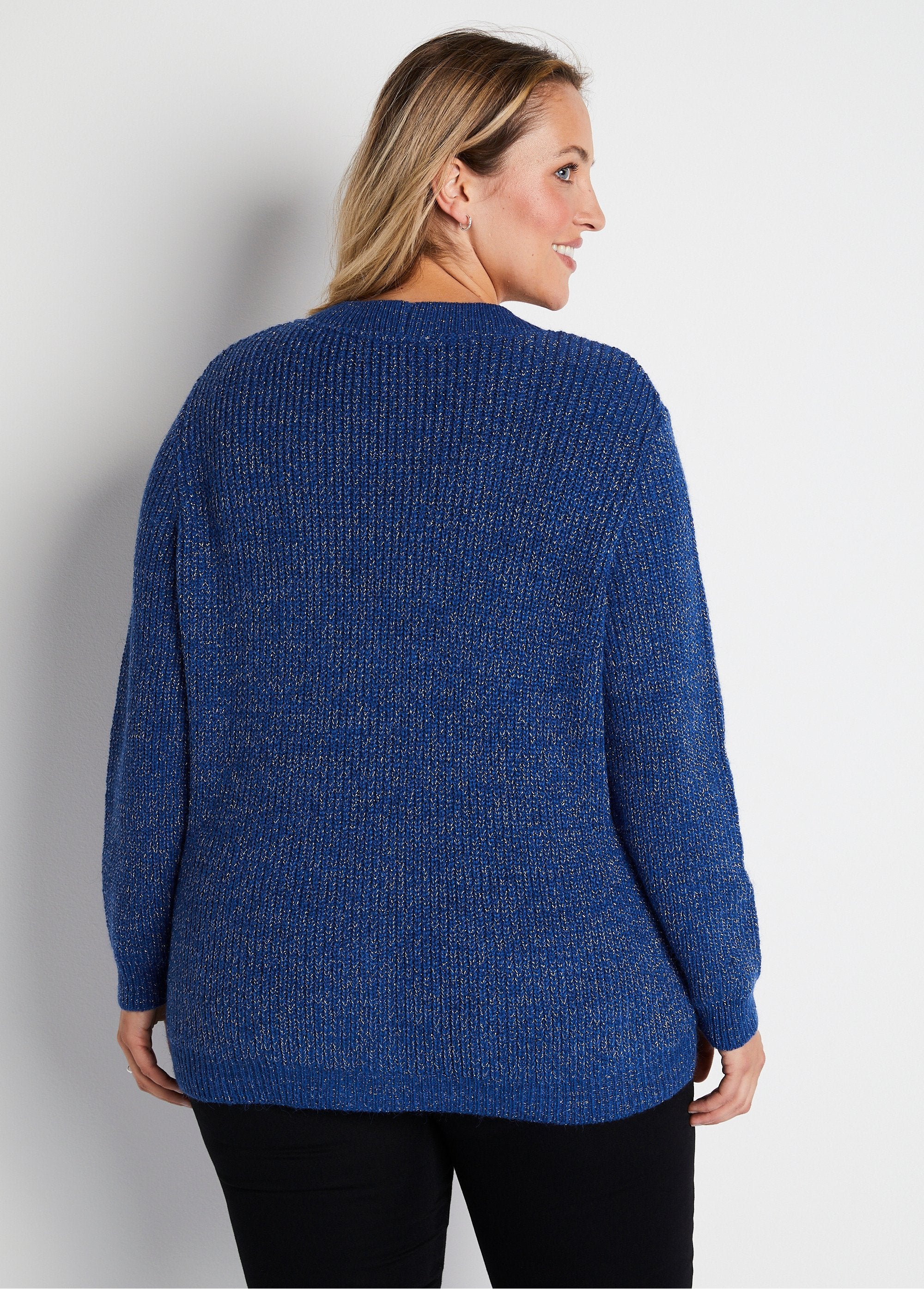 Cardigan_abbottonato_di_media_lunghezza_in_maglia_perlata_con_lana_BLU_DO1_curvy