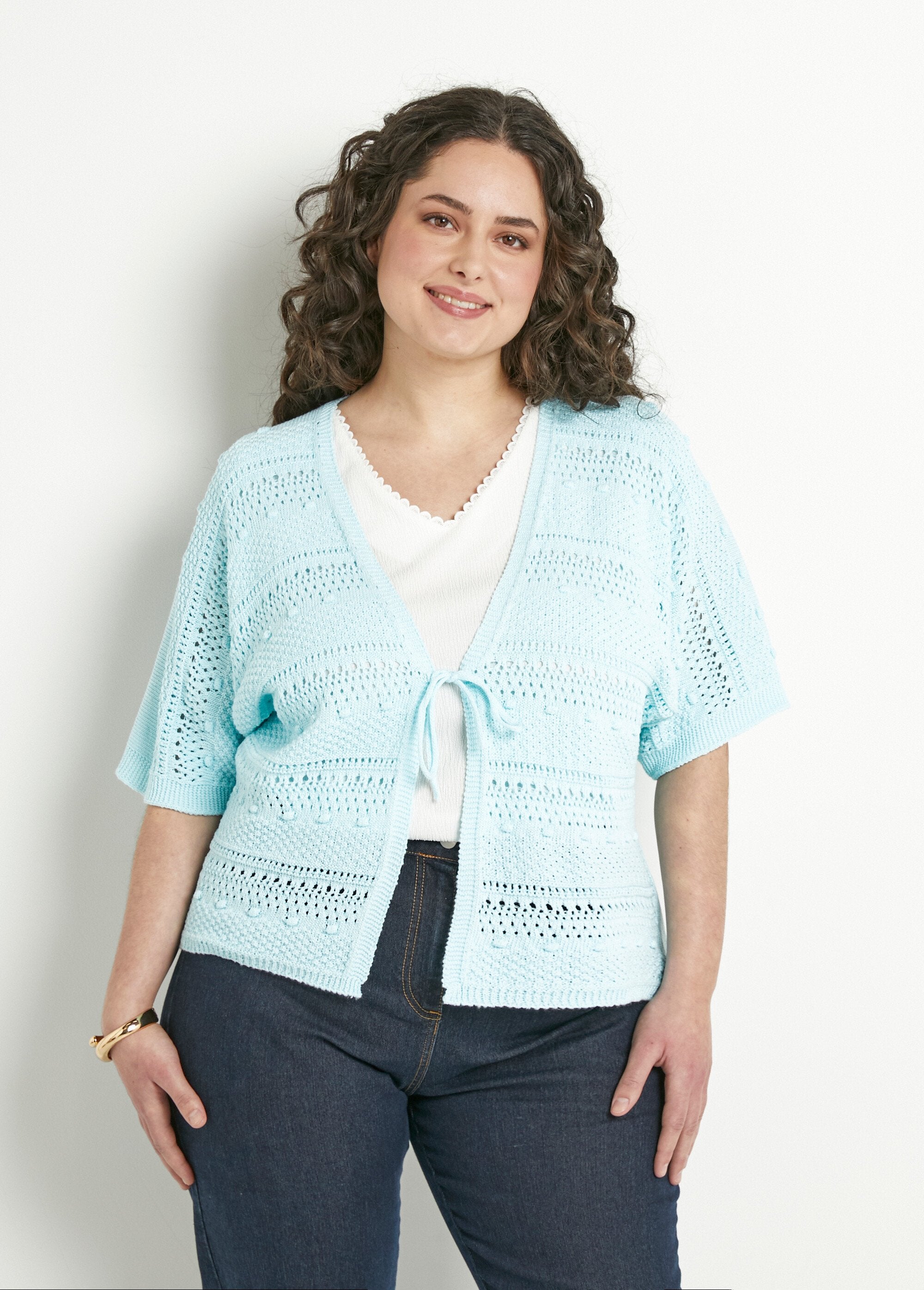 Cardigan_traforato_a_maniche_corte_con_scollo_a_V_e_chiusura_a_cravatta_Aqua_FA1_curvy