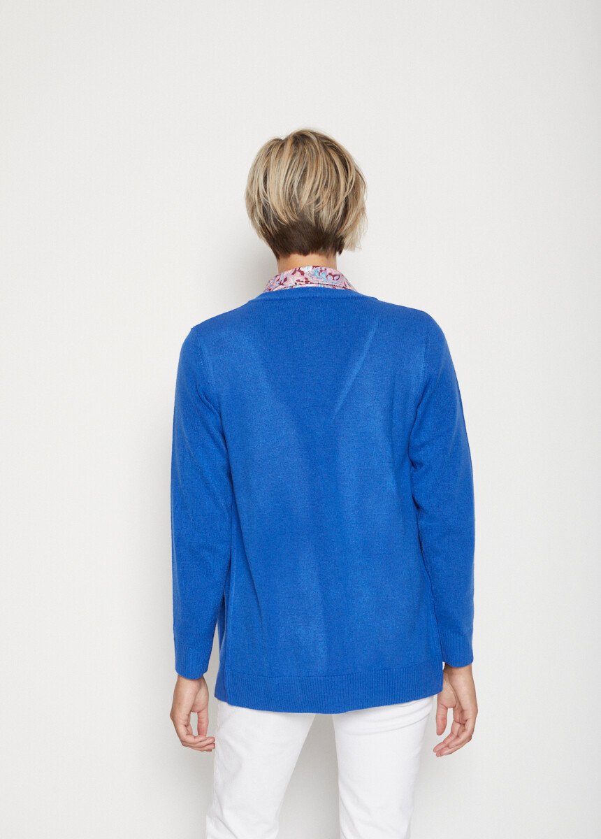 Cardigan_abbottonato_di_media_lunghezza_in_morbida_maglia_BLU_DO1_slim