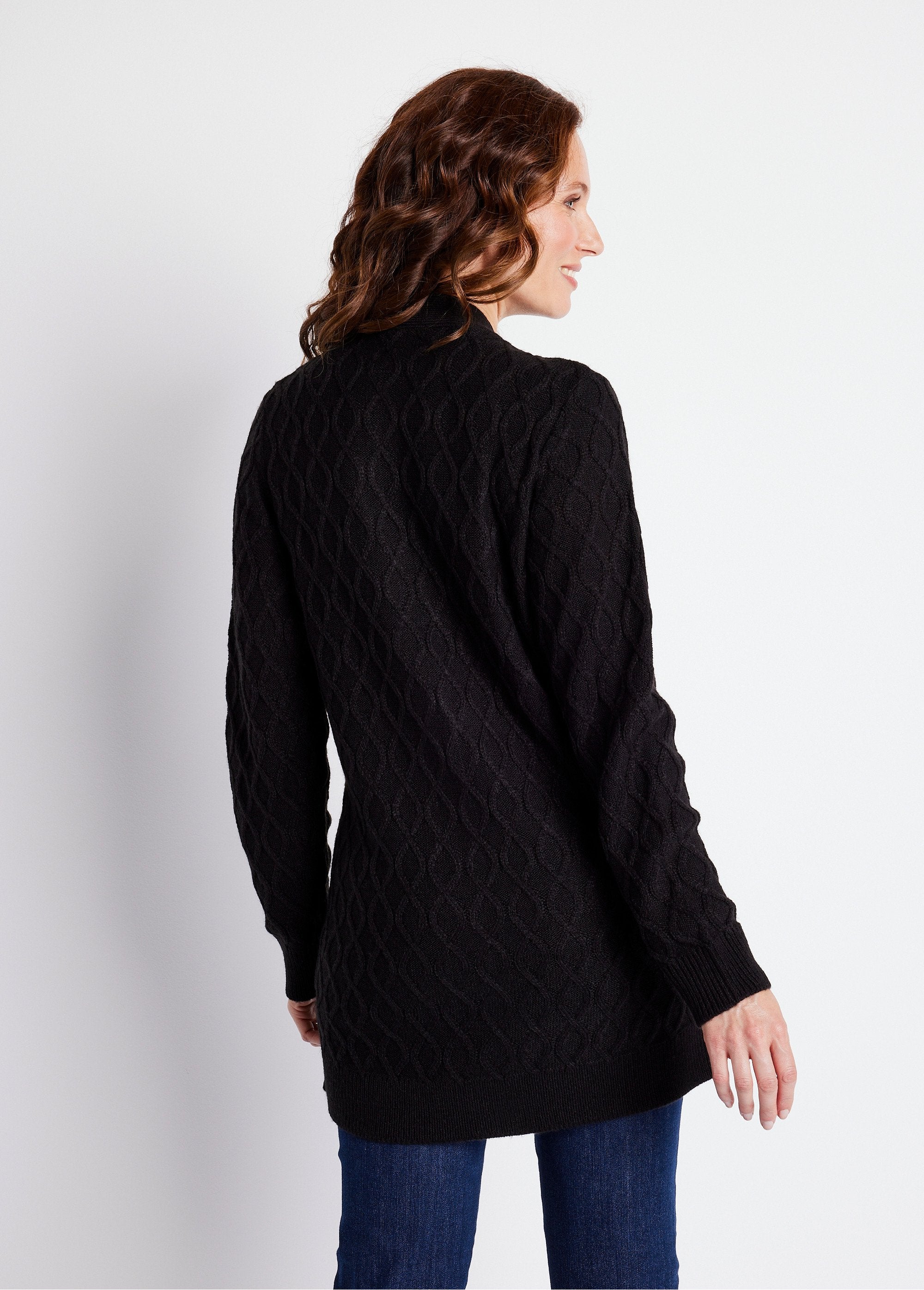 Cardigan_lungo_con_scollo_a_V_e_bottoni_Nero_DO1_slim