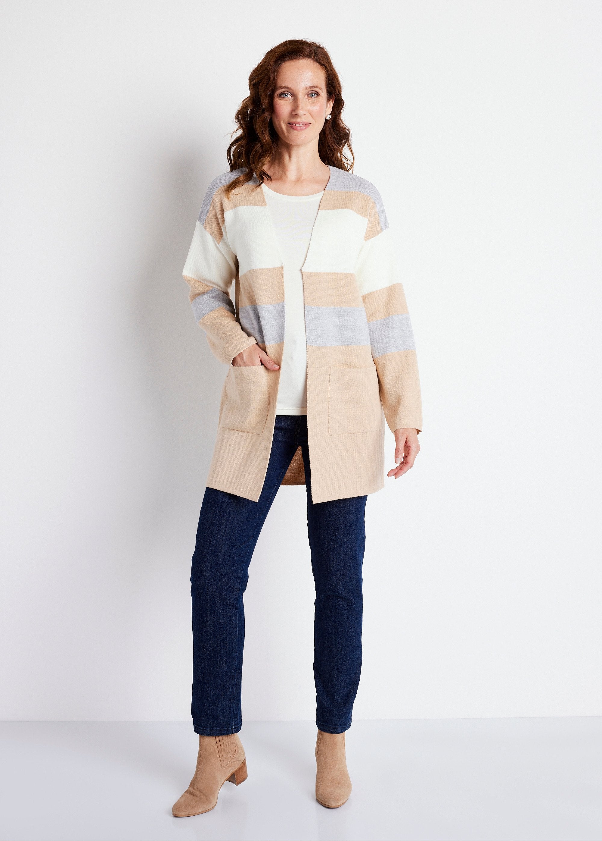 Cardigan_lungo_con_scollo_a_V_in_jacquard_a_righe_Beige_ed_ecru_SF1_slim