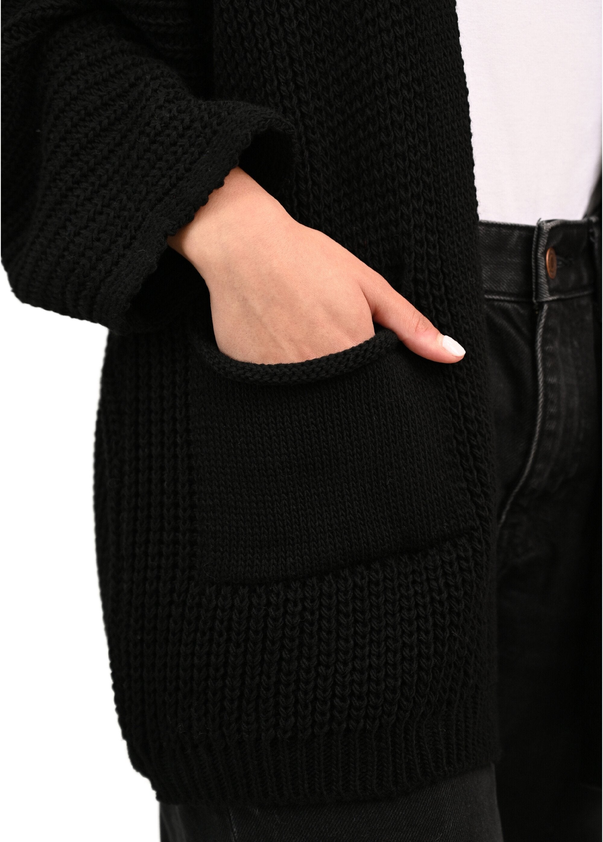 Gilet_long_maille_avec_poches_plaquées_Noir_DE1_slim