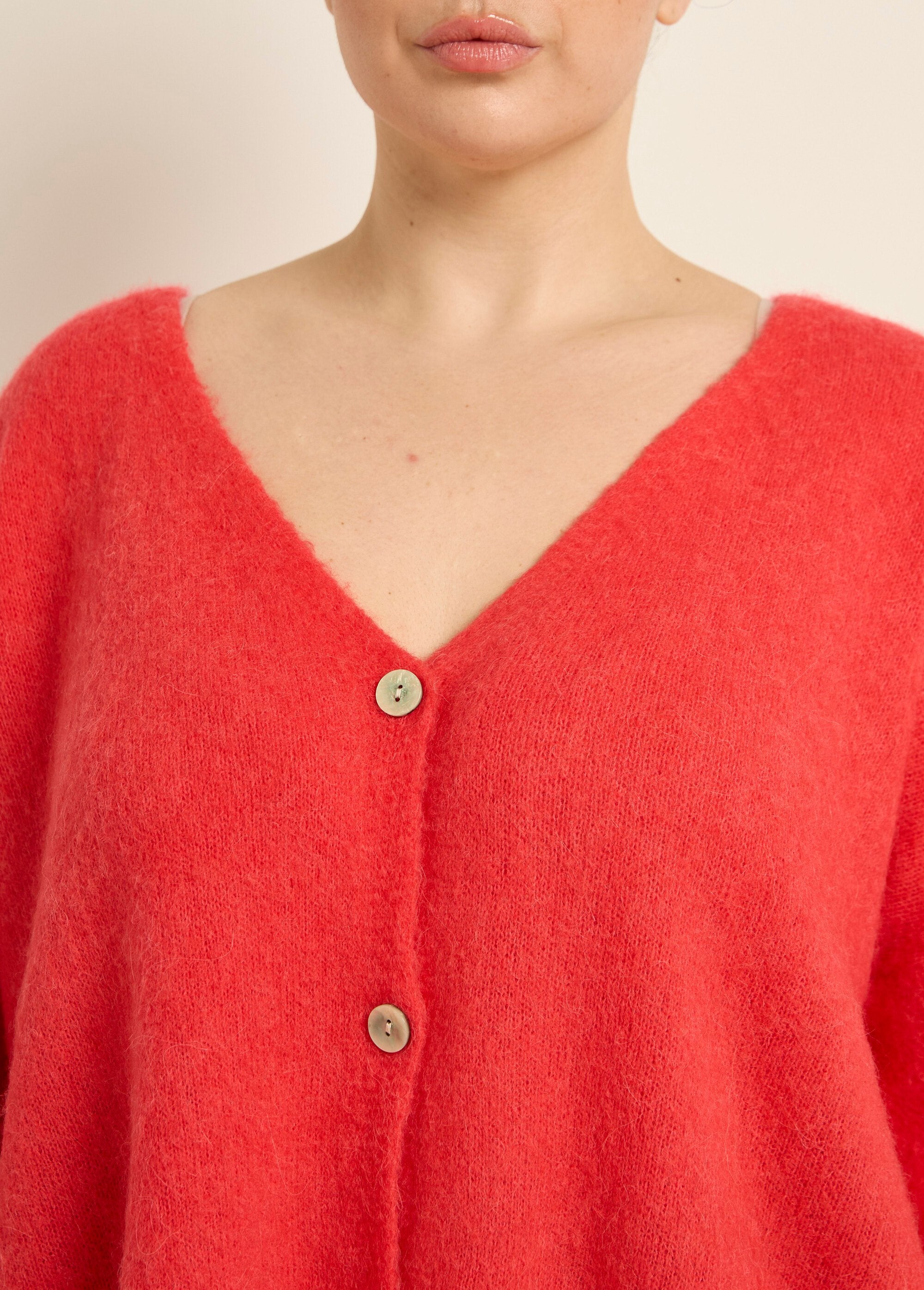 Cardigan_lavorato_a_maglia_con_alpaca,_scollo_a_V_Corail_DE1_curvy