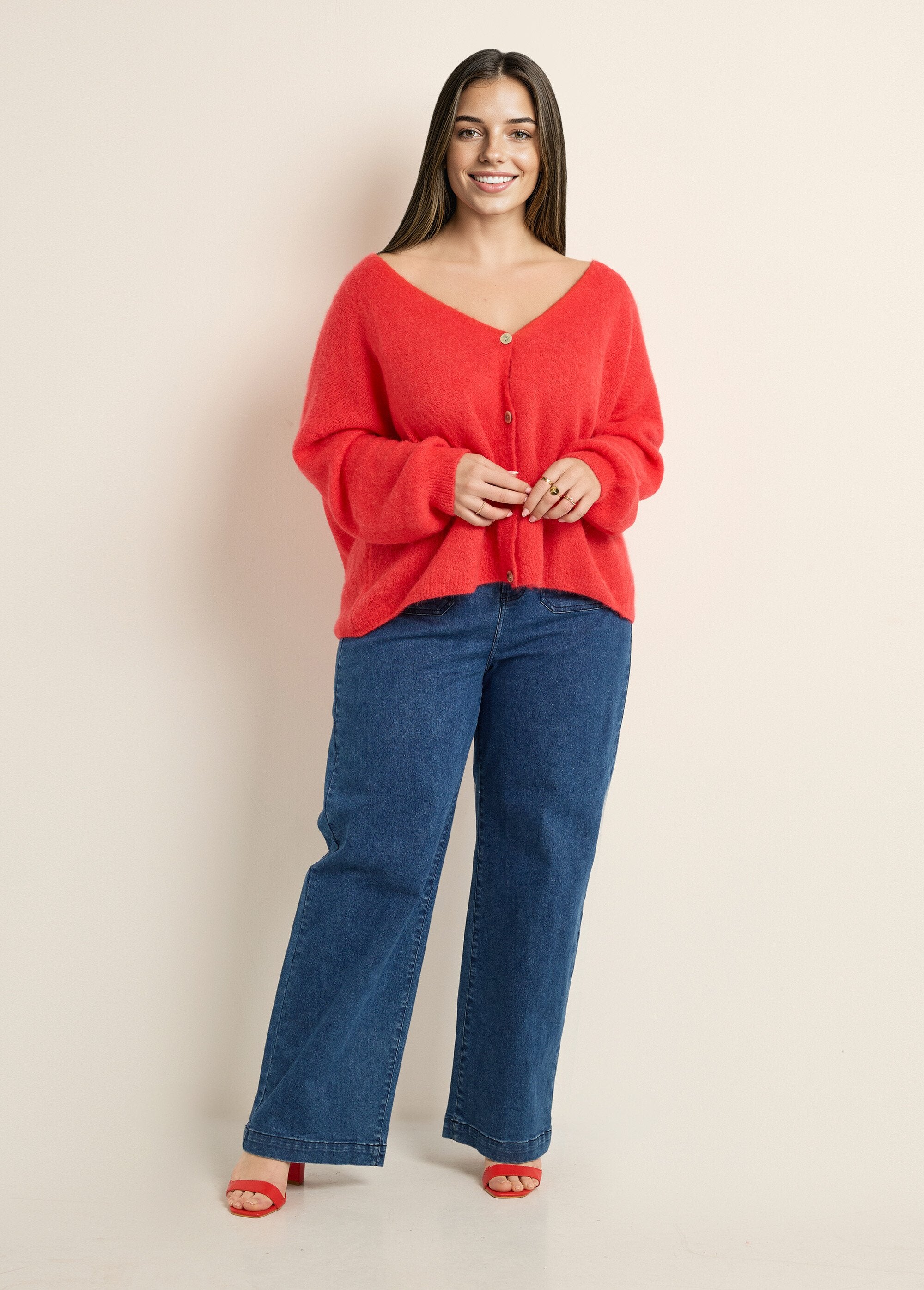 Cardigan_lavorato_a_maglia_con_alpaca,_scollo_a_V_Corail_SF1_curvy