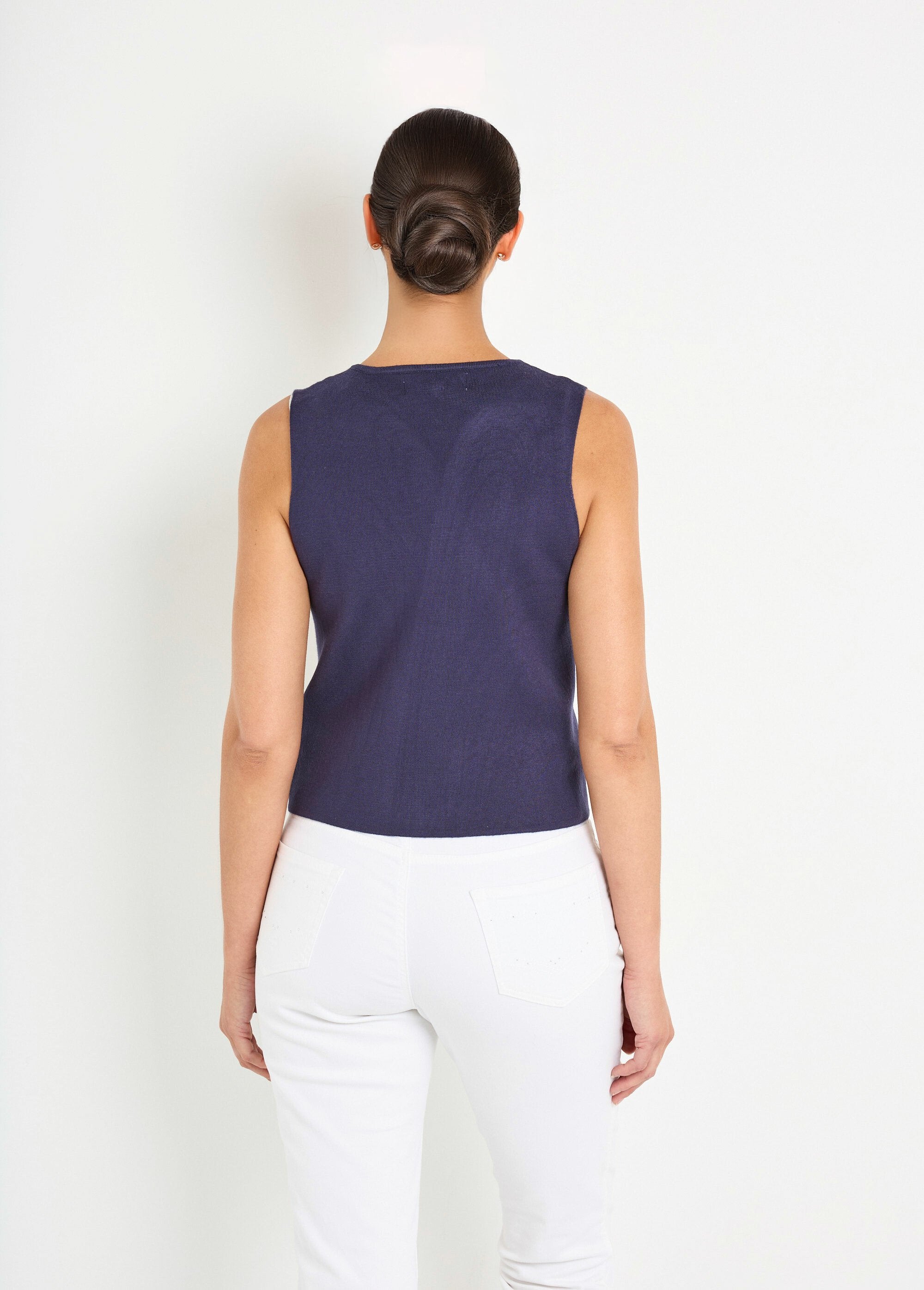 Cardigan_senza_maniche_in_maglia_con_ricamo_Marine_DO1_slim