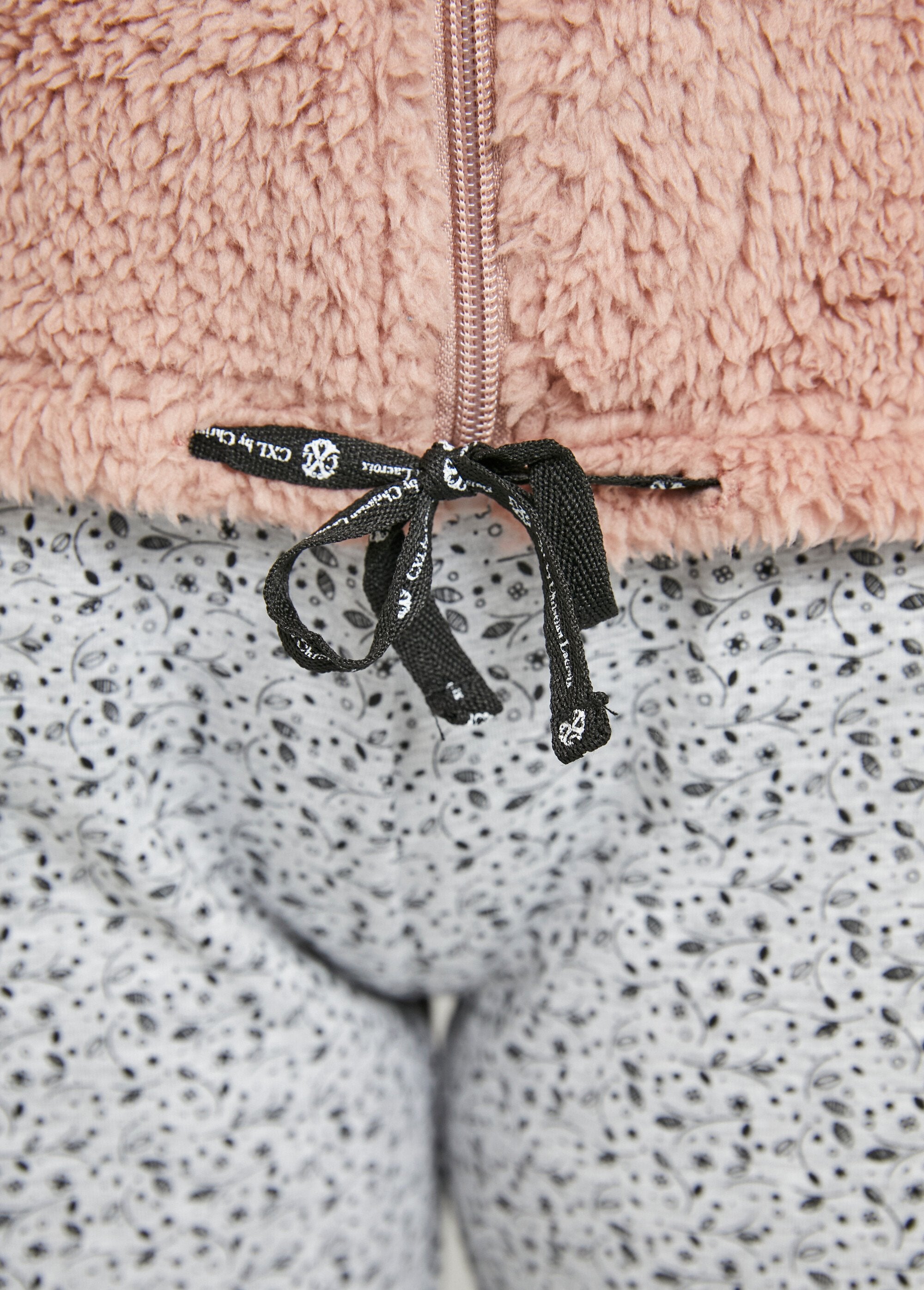 Caldo_maglione_in_pile_pastello_con_zip_Rose_DE2_slim