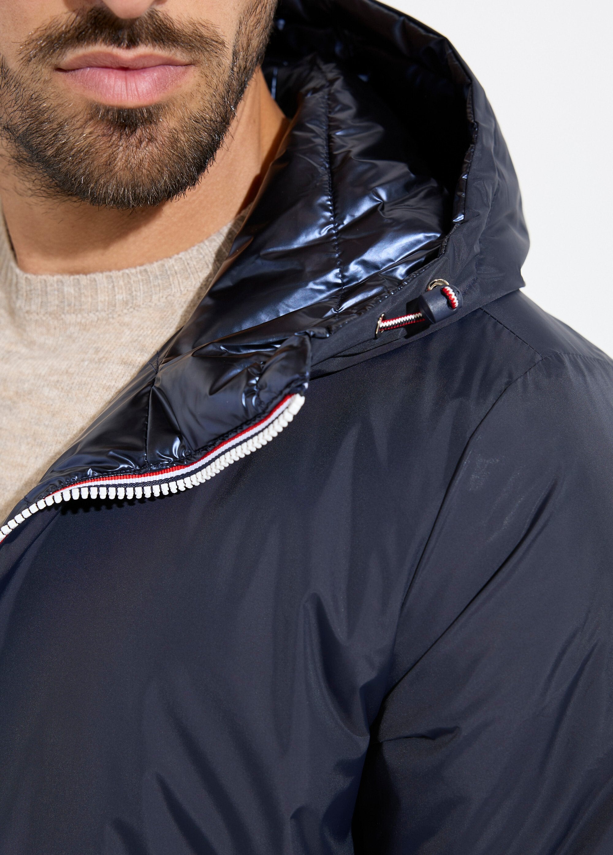 Giacca_corta_reversibile_con_cappuccio_Marine_DE1_slim