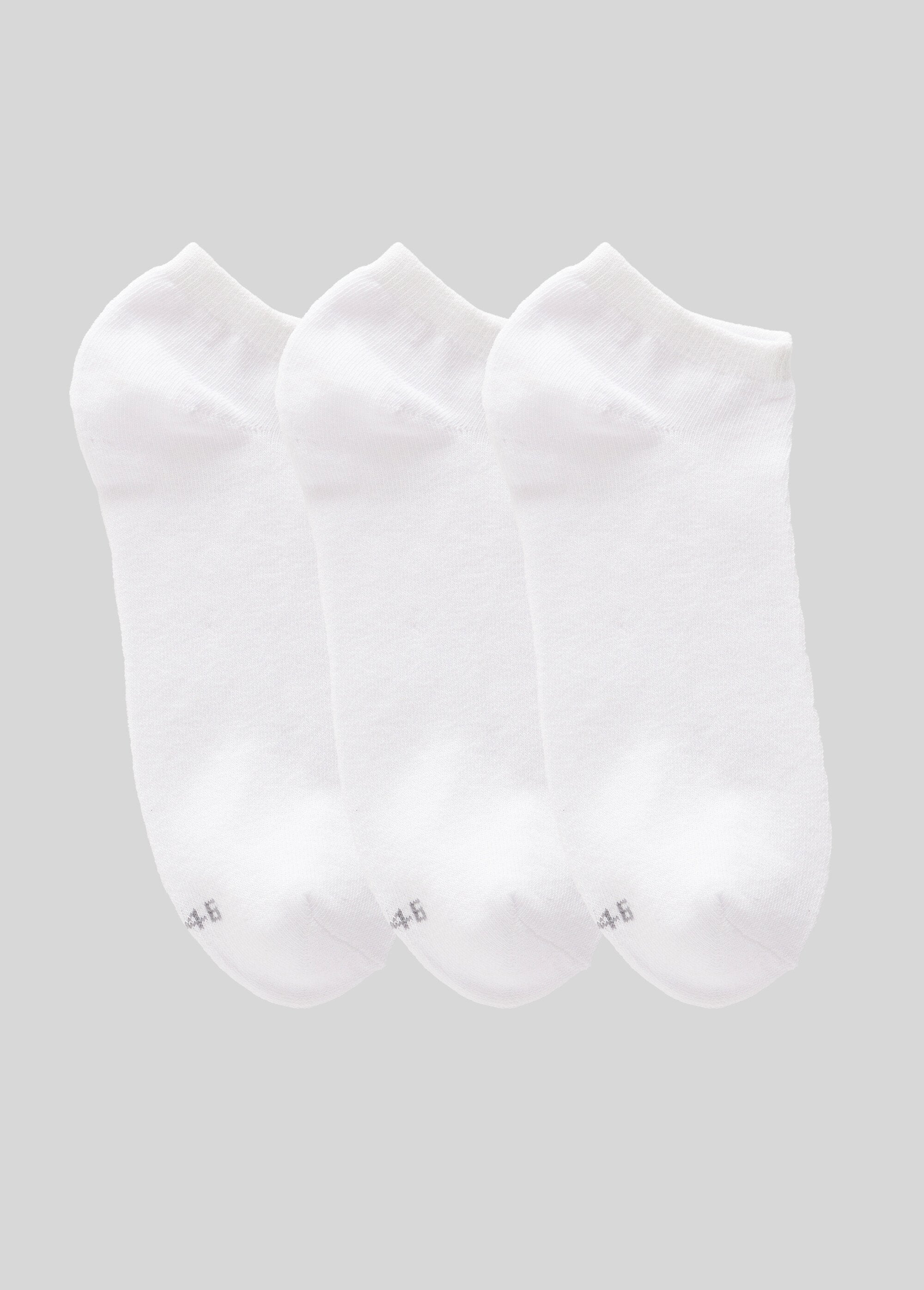 Calze_discrete_da_uomo_Blanc_lot3_LO1_slim