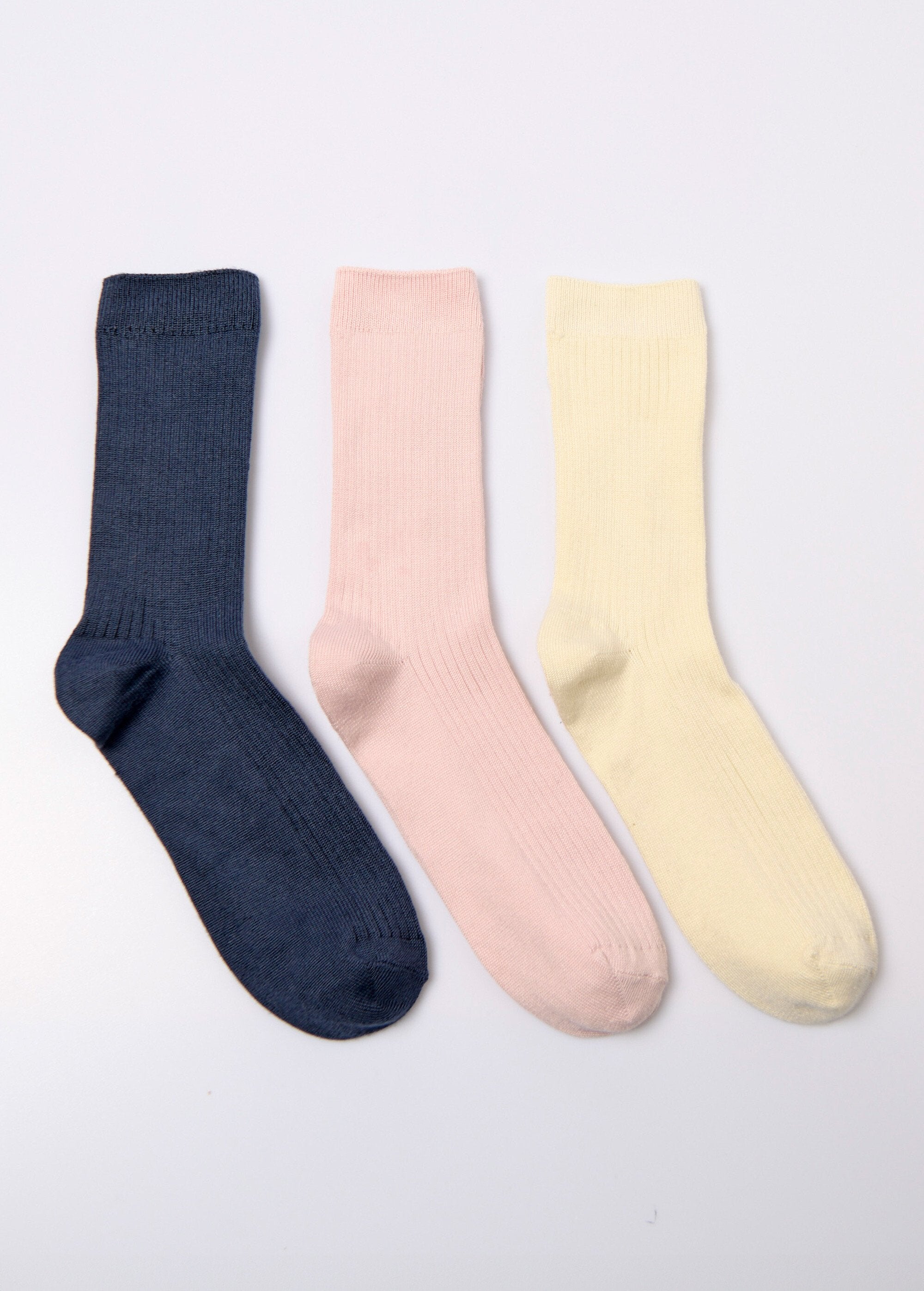 Set_di_3_calzini_a_coste_assortiti_Rose_lot_3_DE1_slim