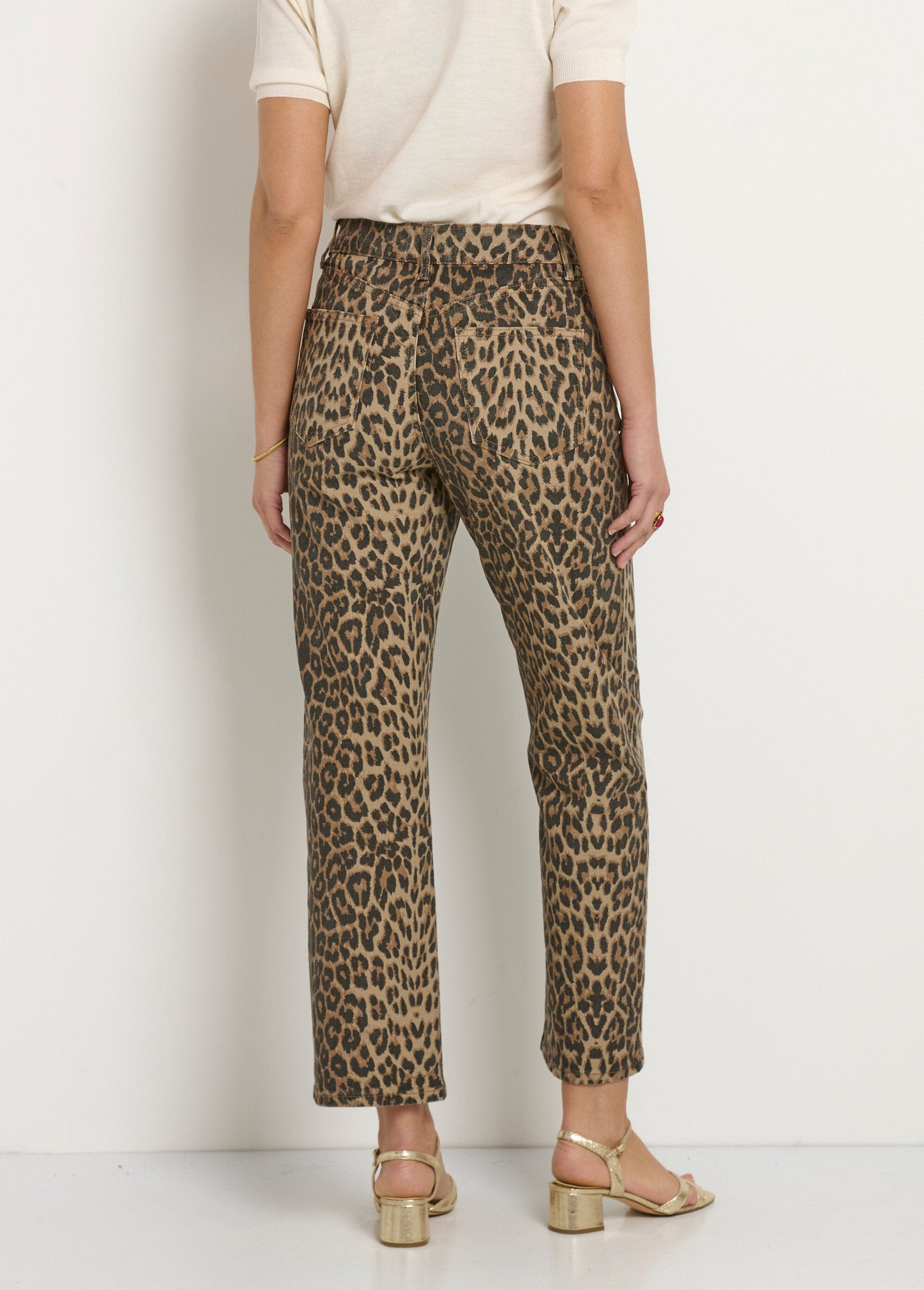 Jeans_5_tasche_a_gamba_dritta_con_stampa_leopardo_Leopard_DO1_slim