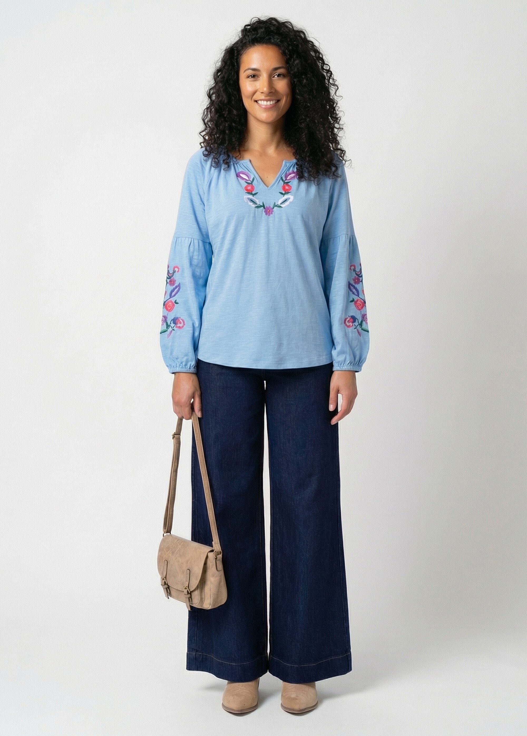 Jeans_5_tasche_a_vita_alta_e_gamba_larga_Brut_SF1_slim